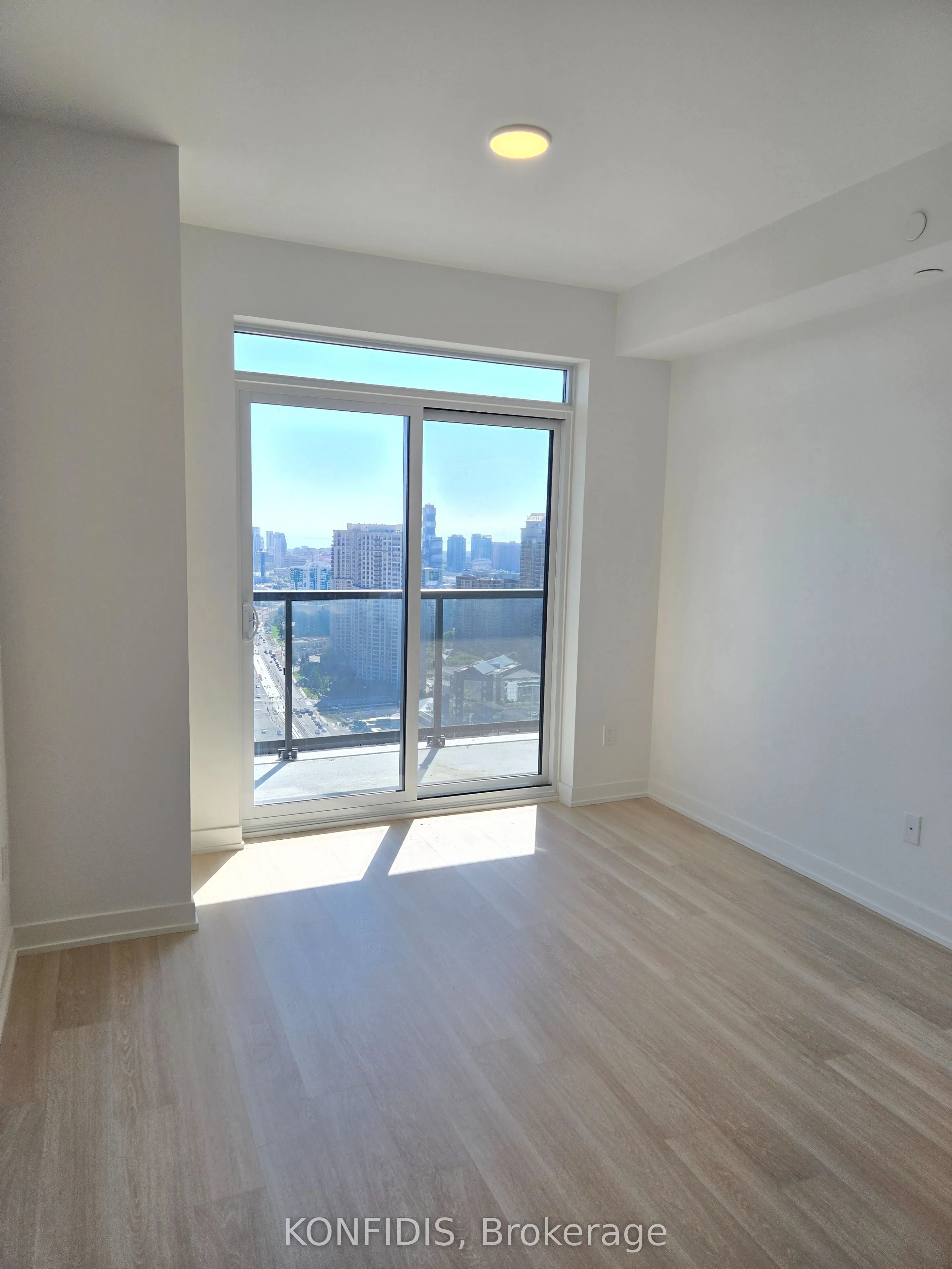 5105 Hurontario Street, #3002