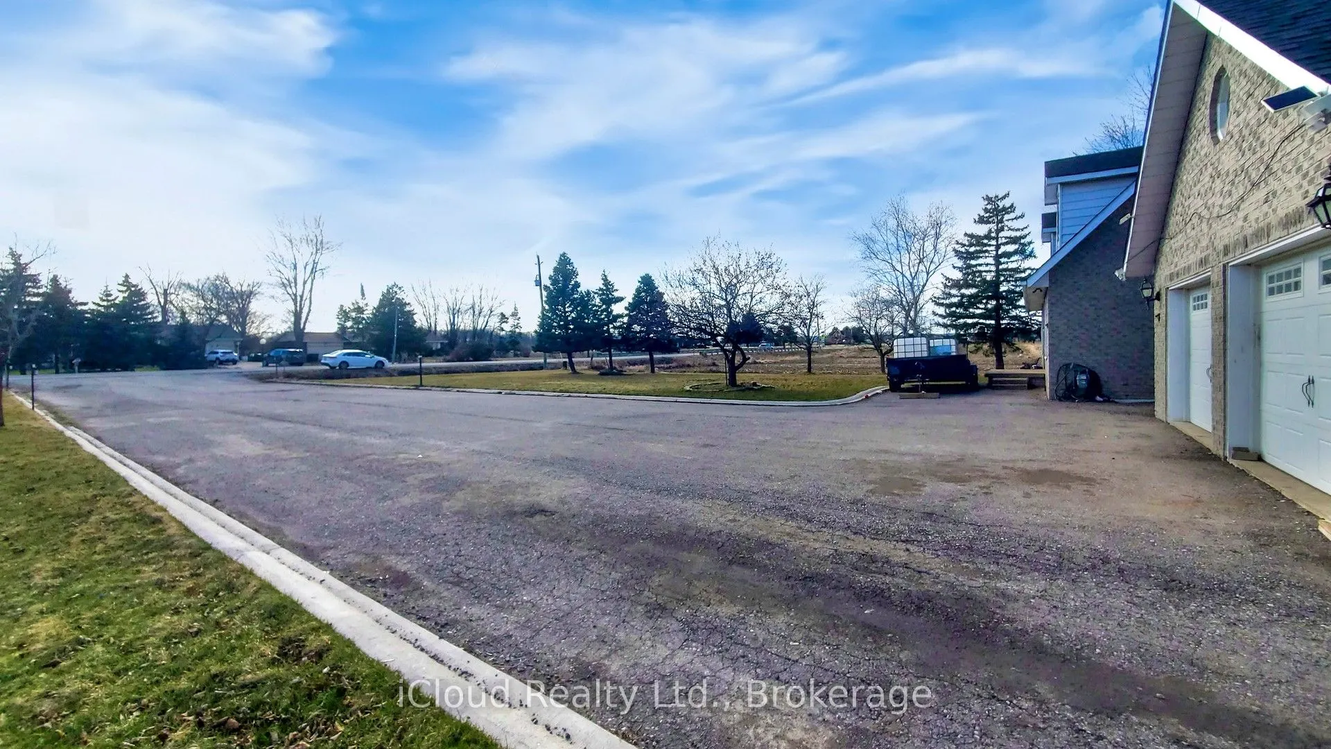 12191 Mississauga Road W