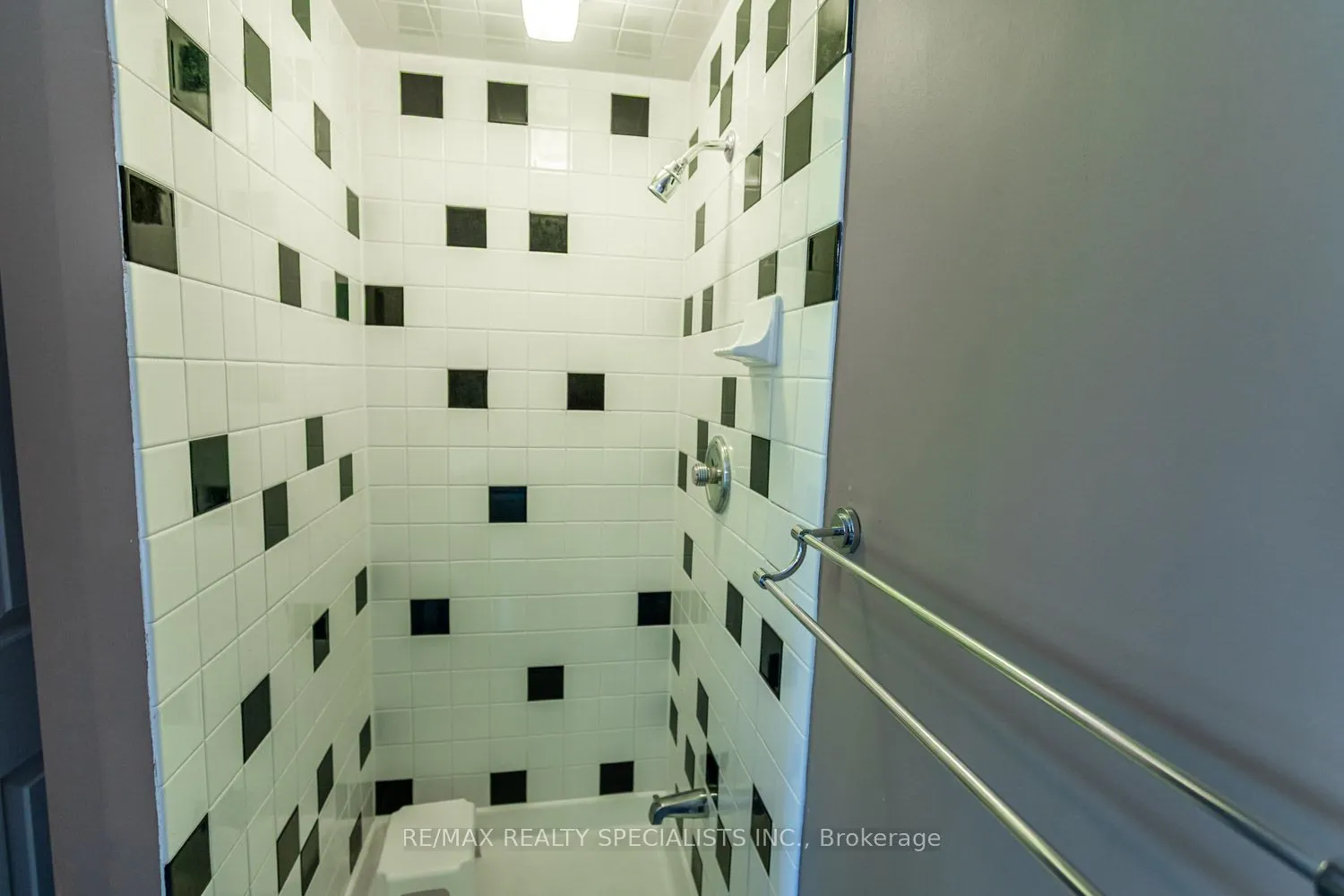 5230 Glen Erin Drive, #102