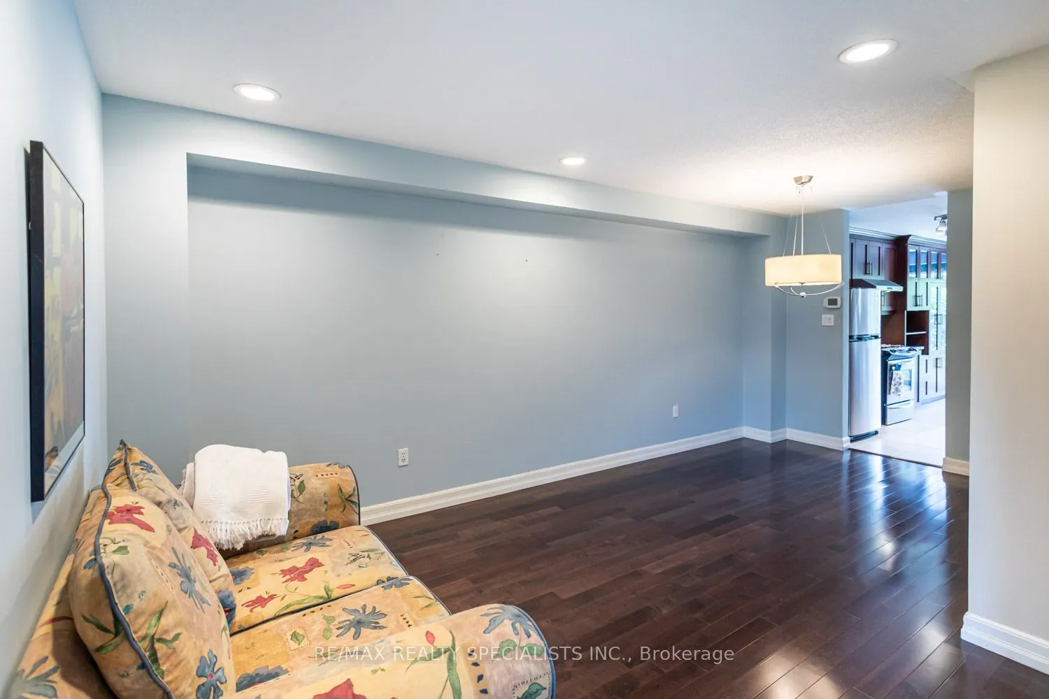 5230 Glen Erin Drive, #102