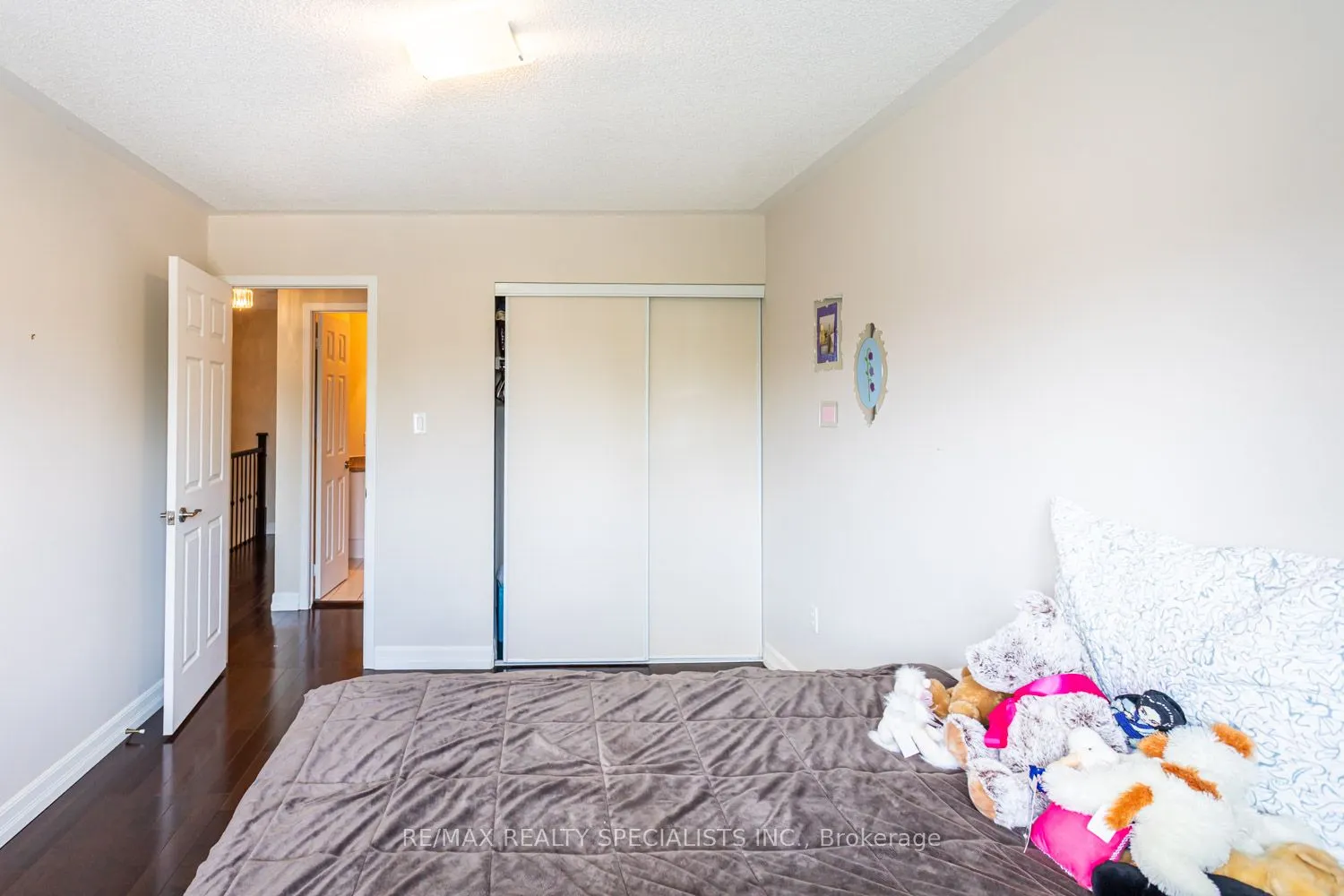 5230 Glen Erin Drive, #102