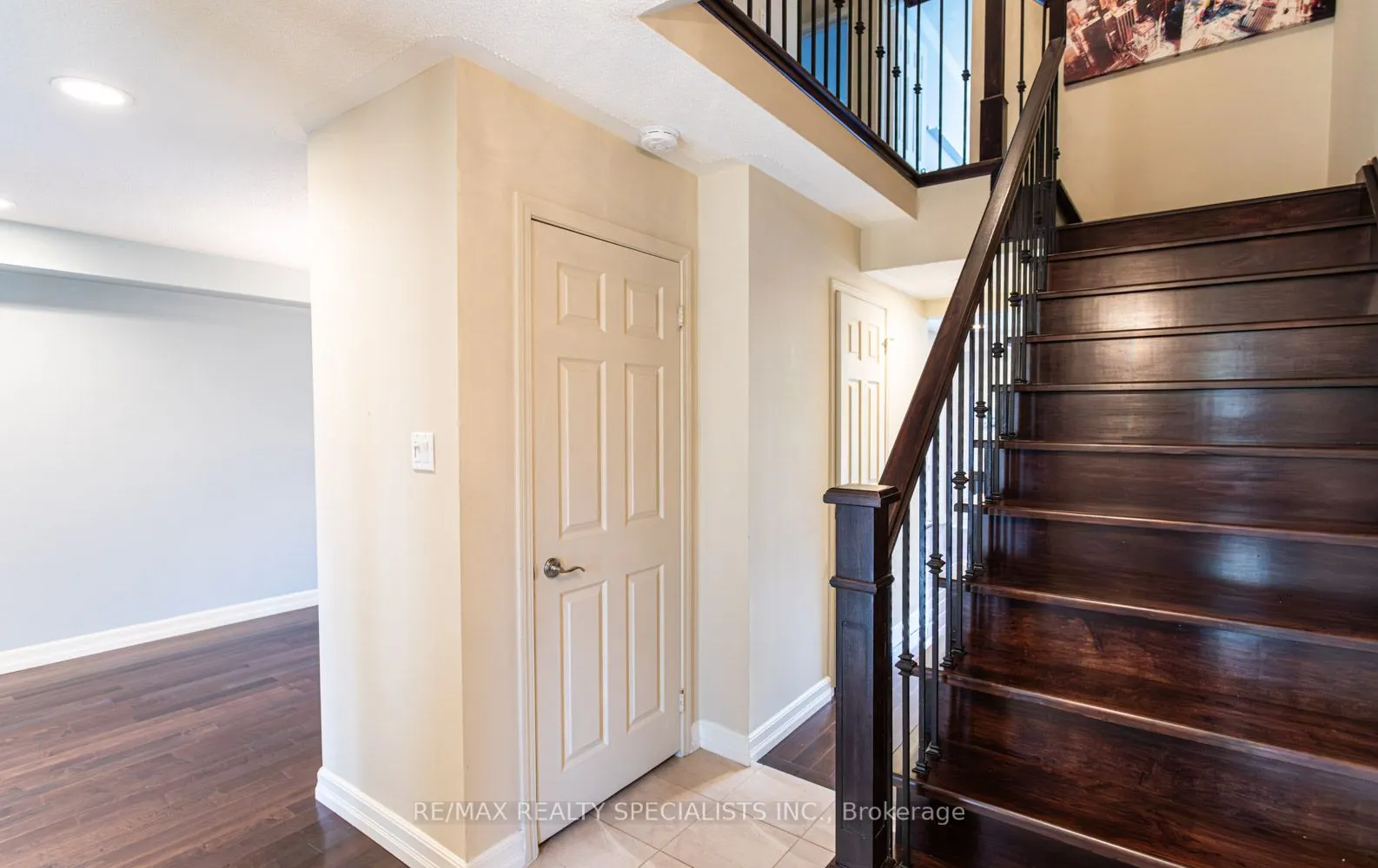 5230 Glen Erin Drive, #102