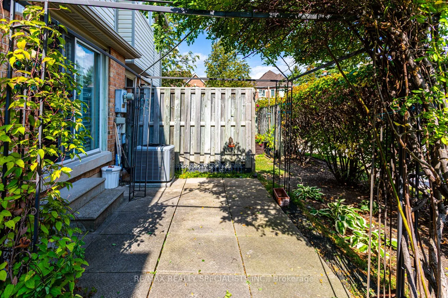 5230 Glen Erin Drive, #102