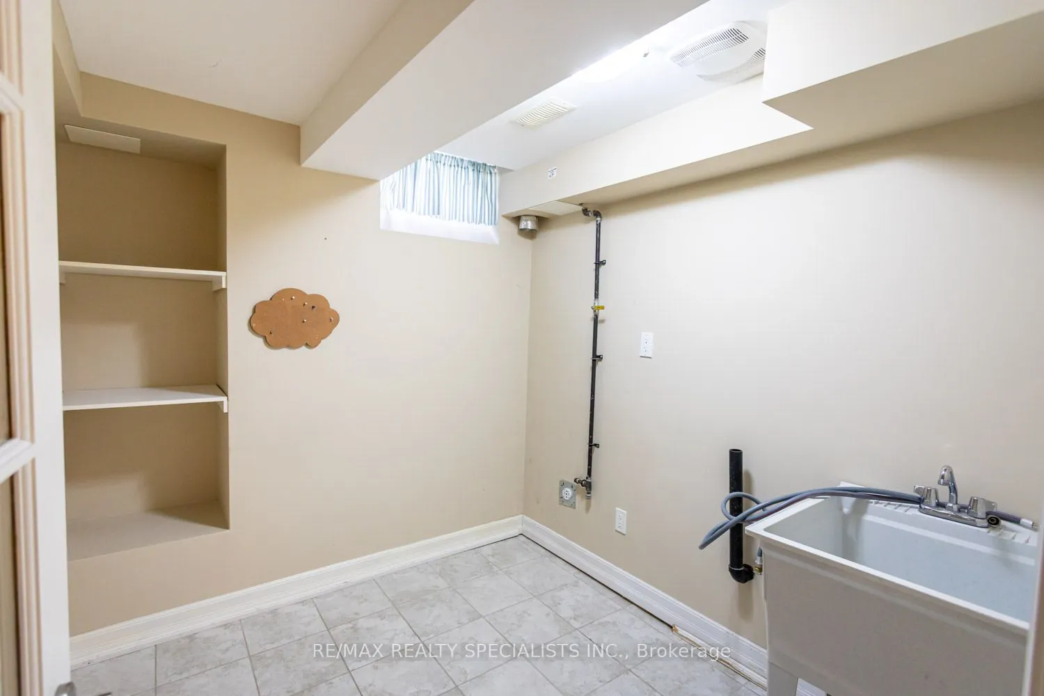 5230 Glen Erin Drive, #102