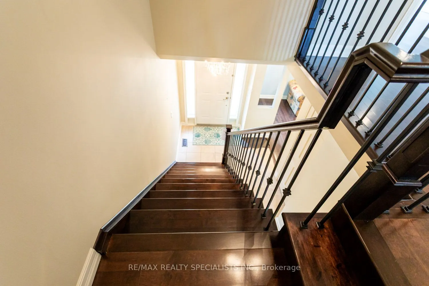 5230 Glen Erin Drive, #102