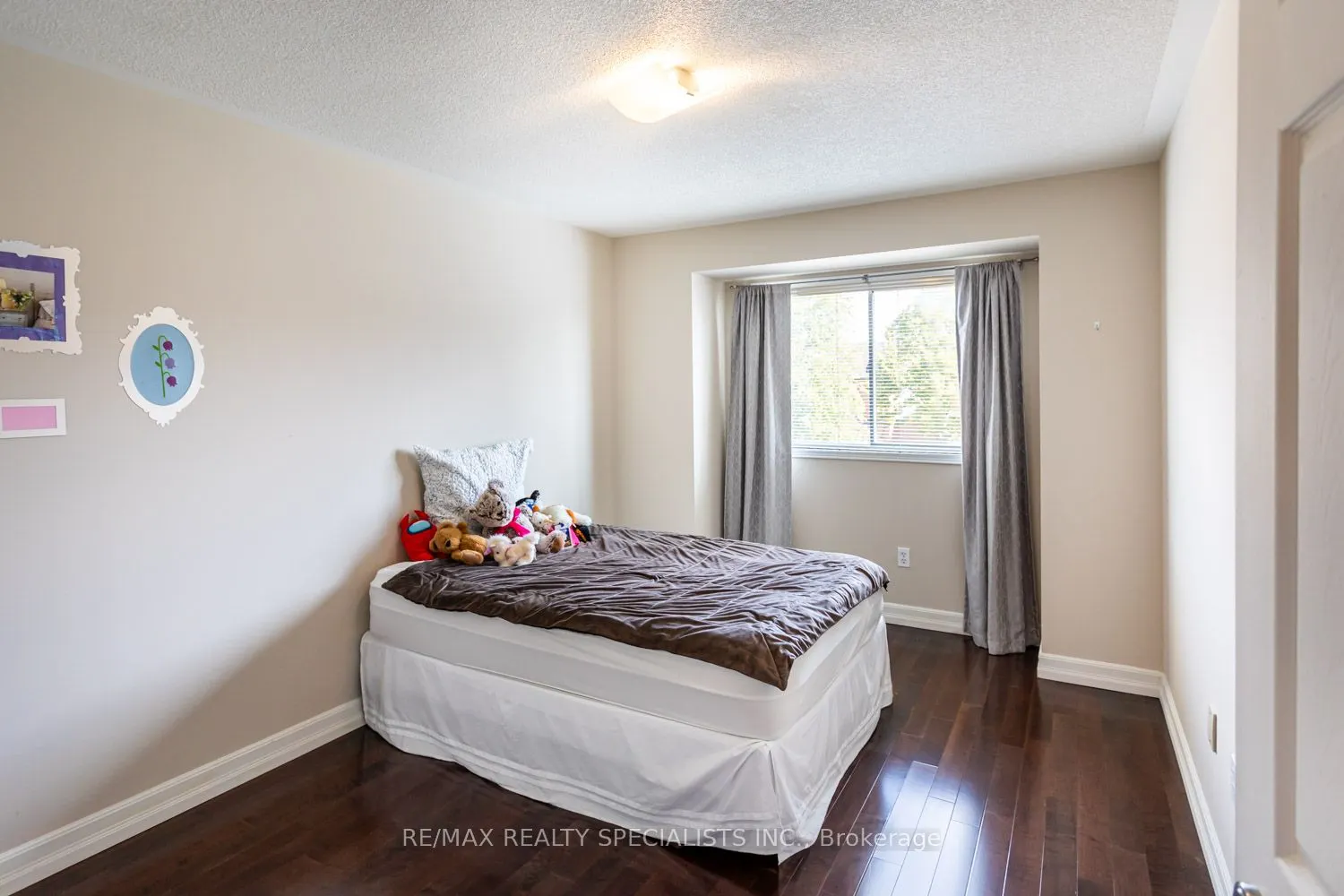 5230 Glen Erin Drive, #102