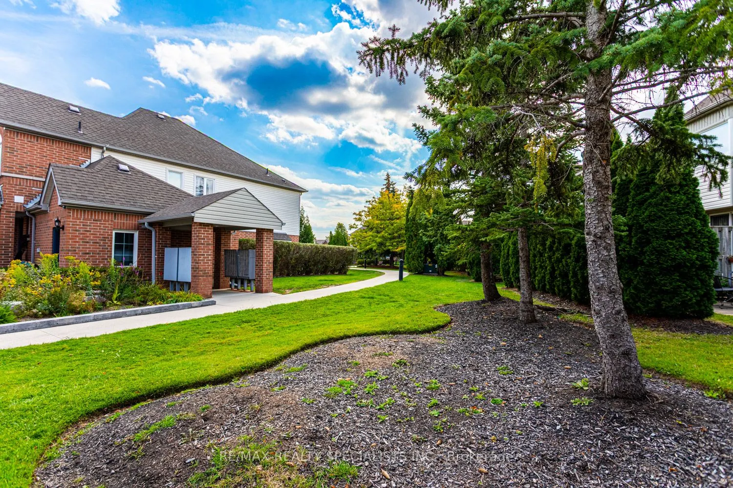 5230 Glen Erin Drive, #102