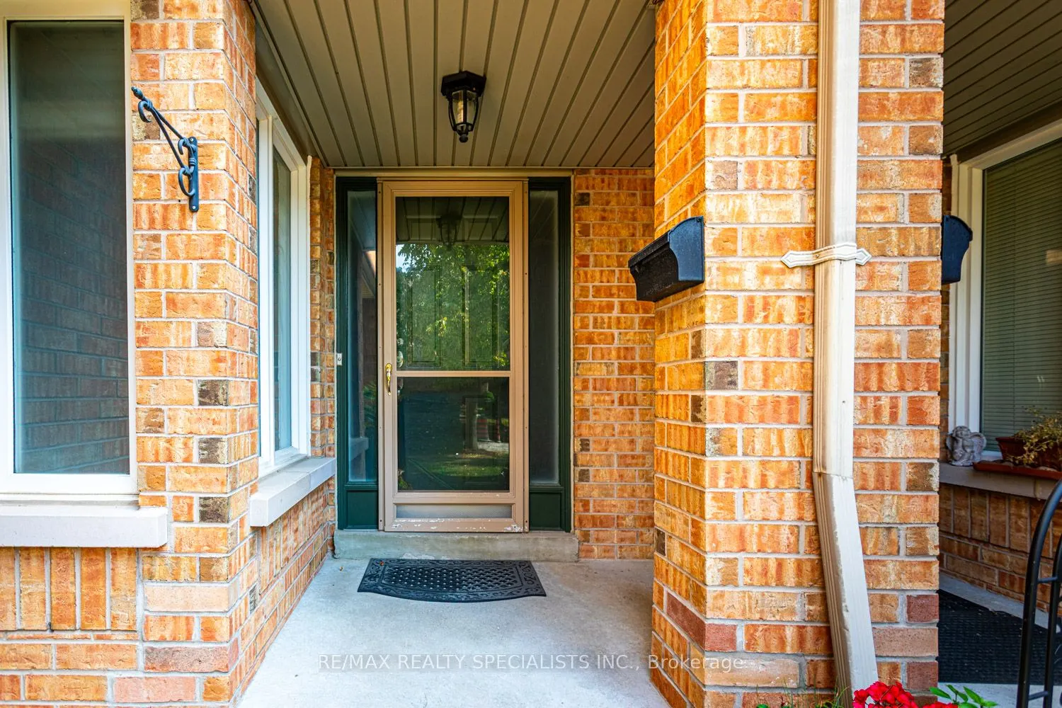 5230 Glen Erin Drive, #102