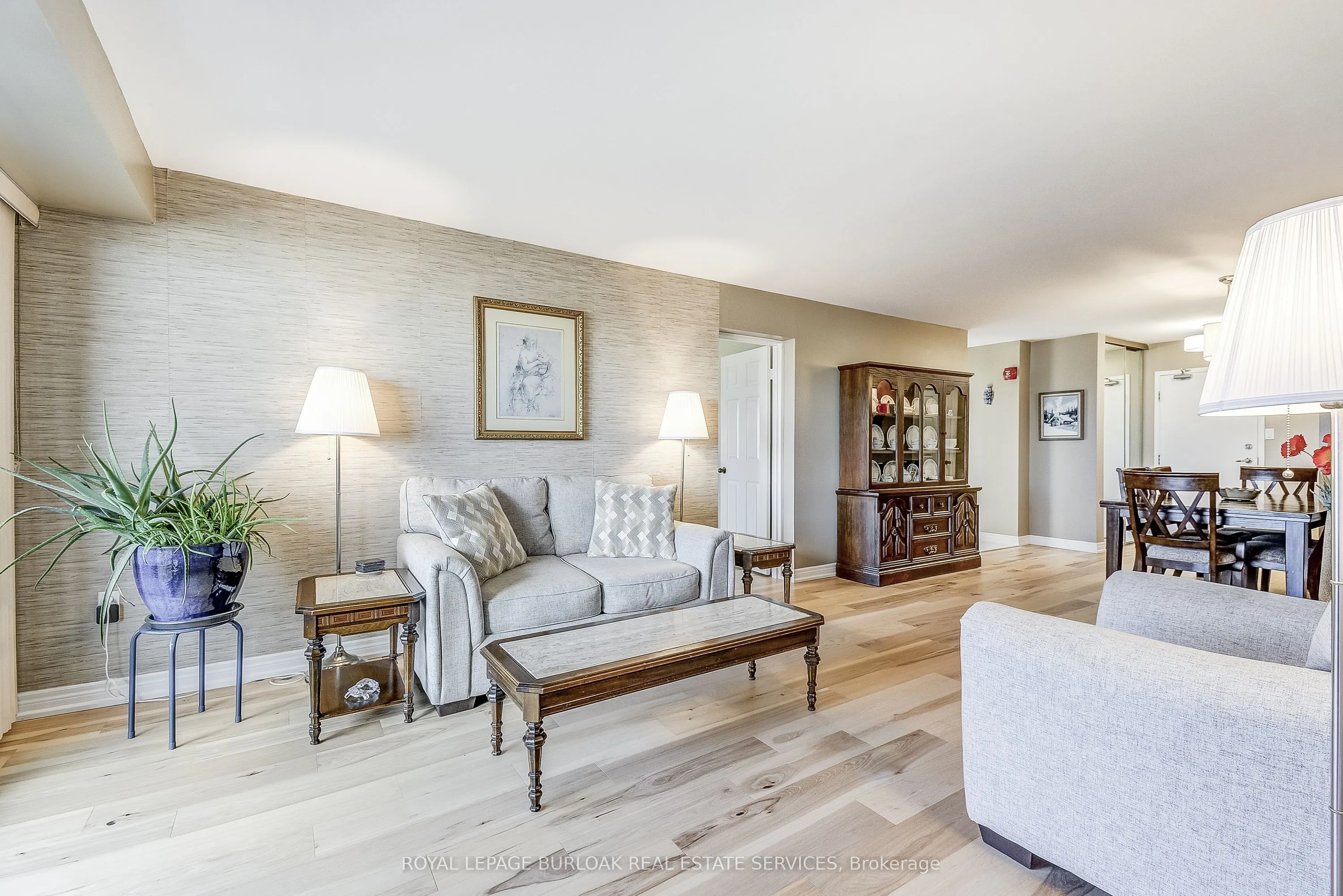 1201 North Shore Boulevard E, #809