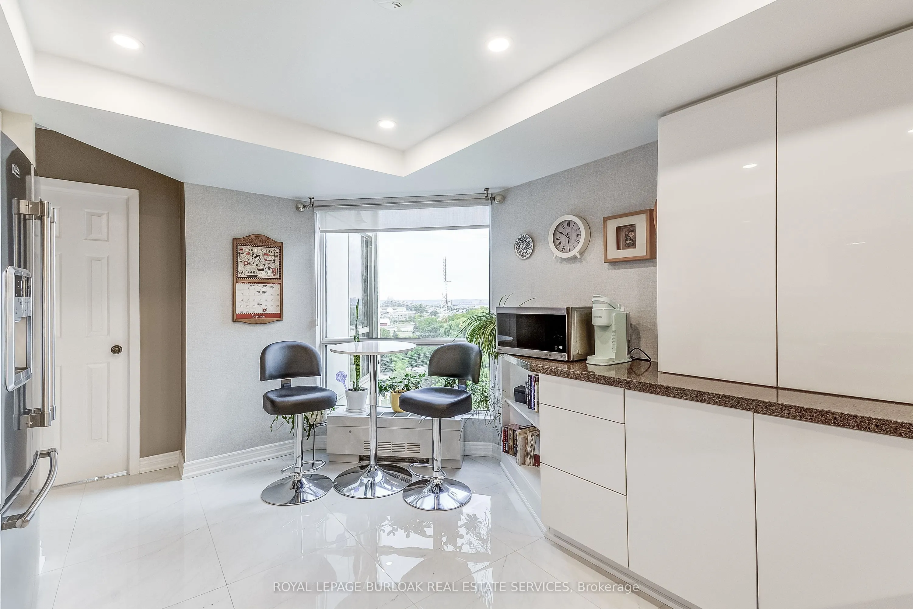1201 North Shore Boulevard E, #809