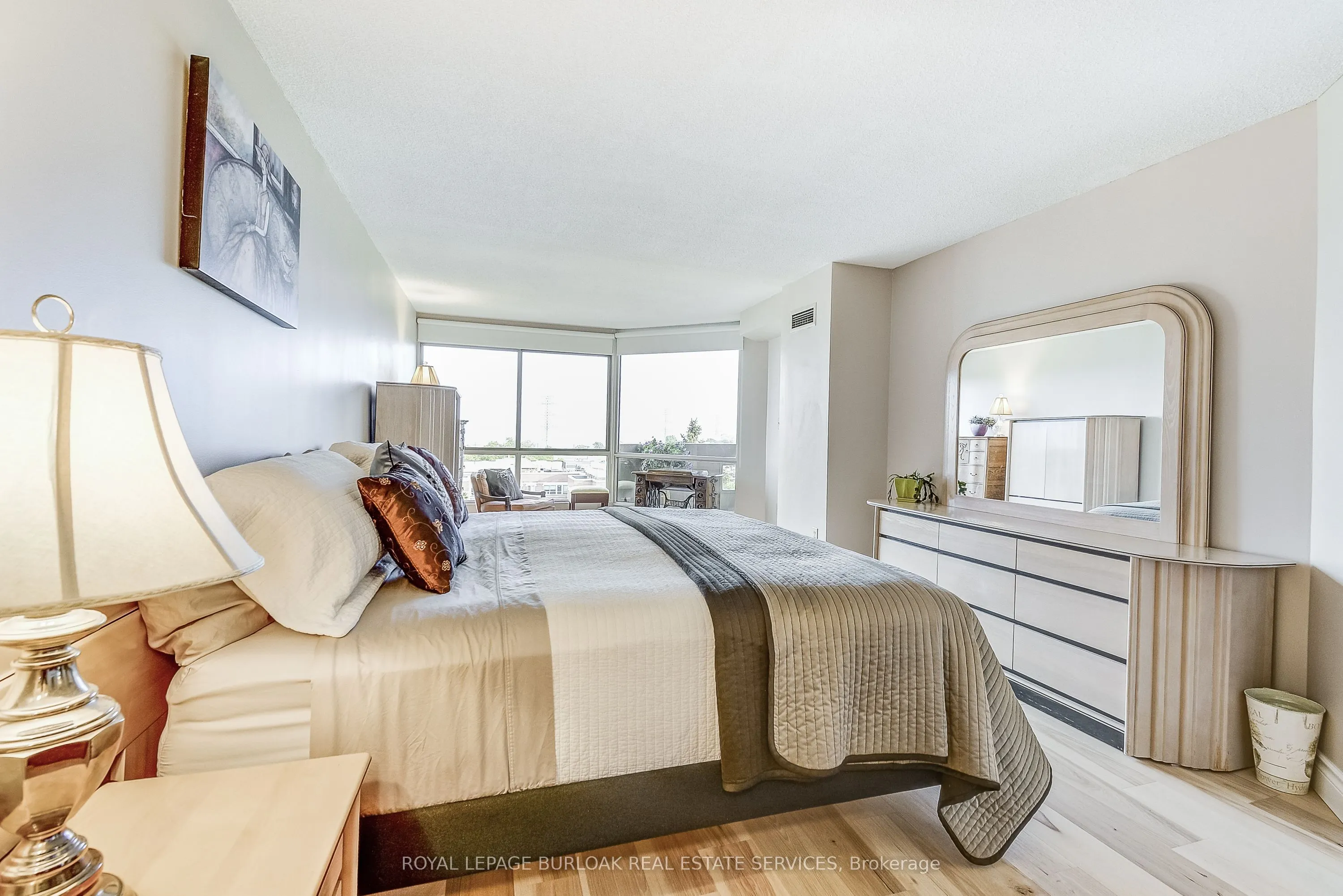 1201 North Shore Boulevard E, #809
