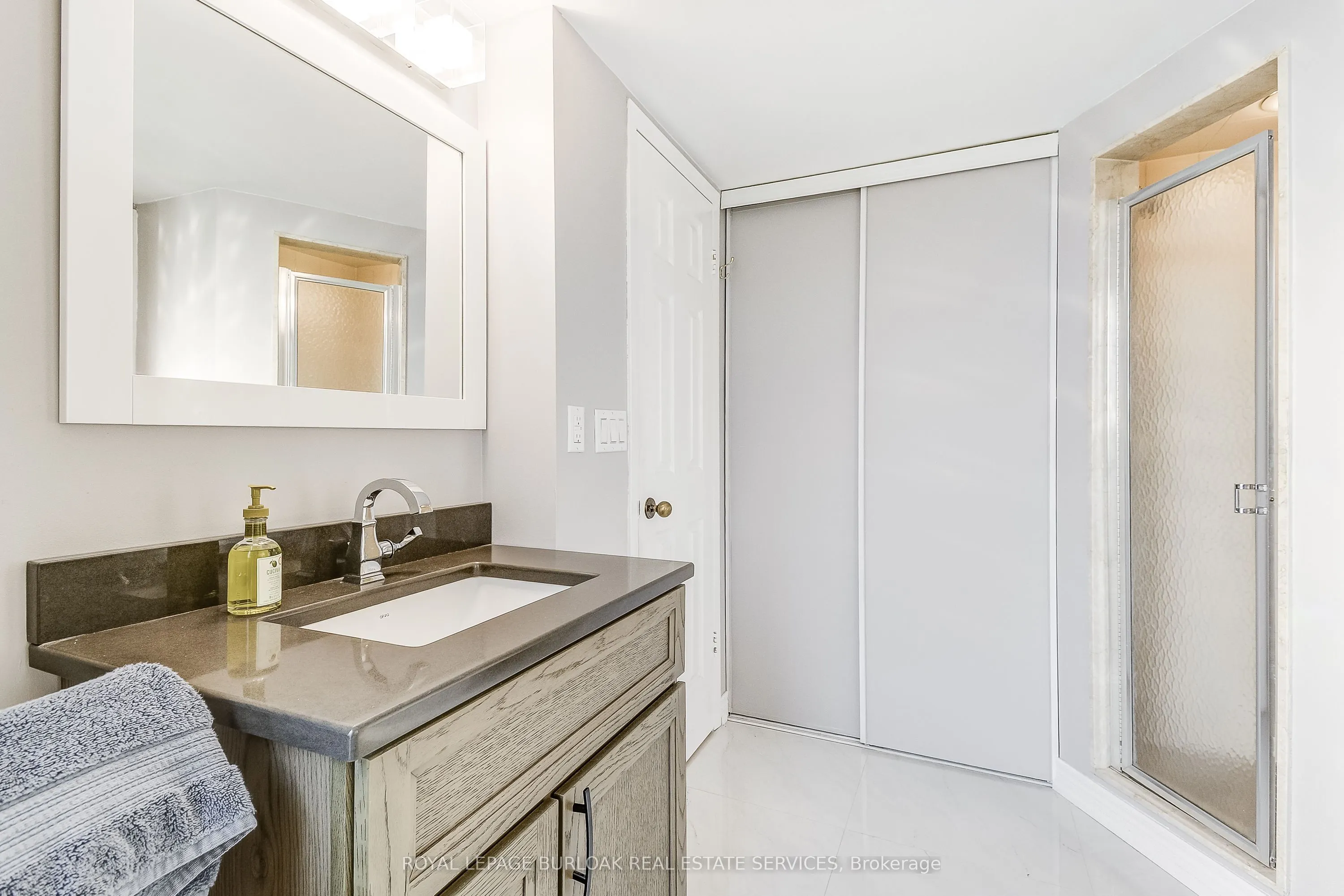 1201 North Shore Boulevard E, #809