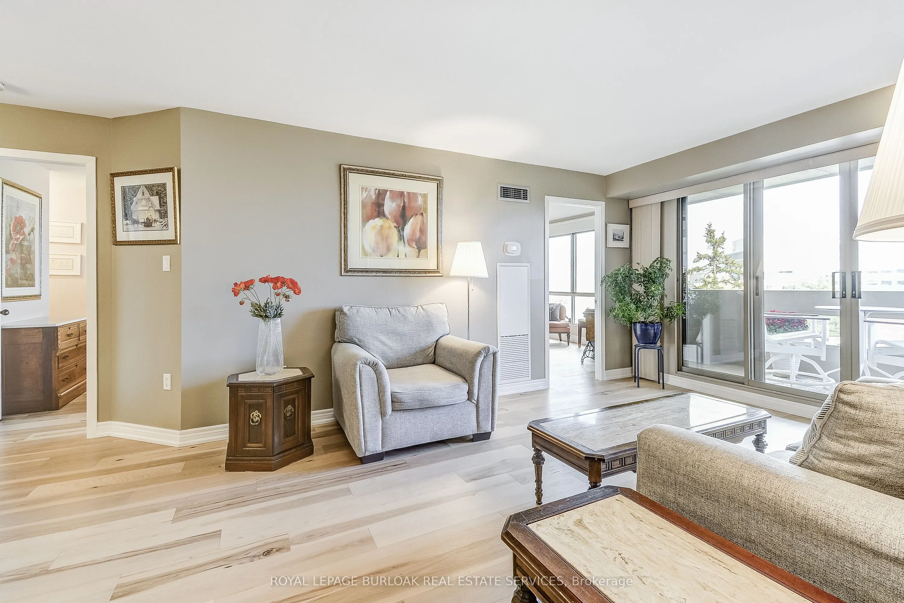 1201 North Shore Boulevard E, #809