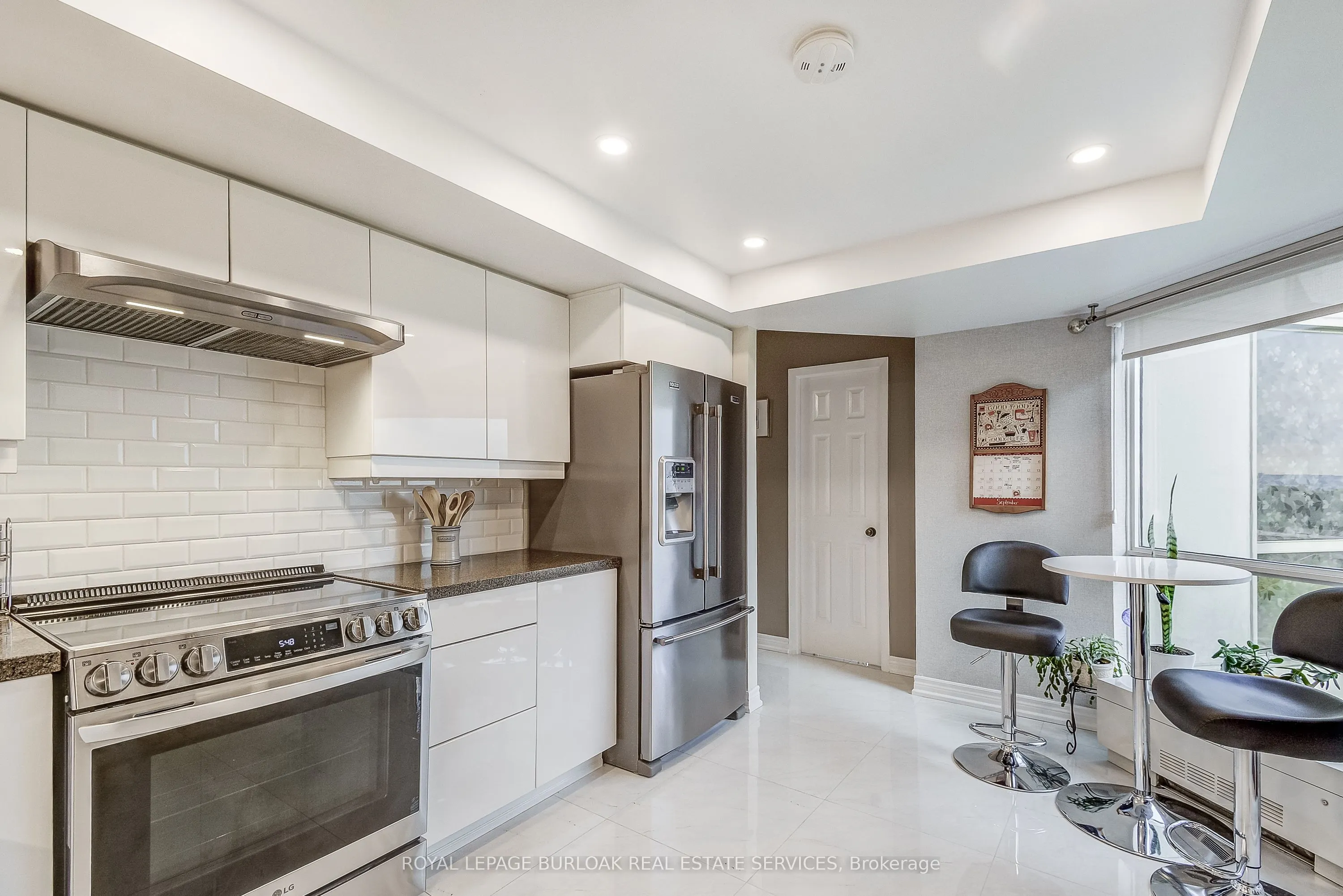 1201 North Shore Boulevard E, #809