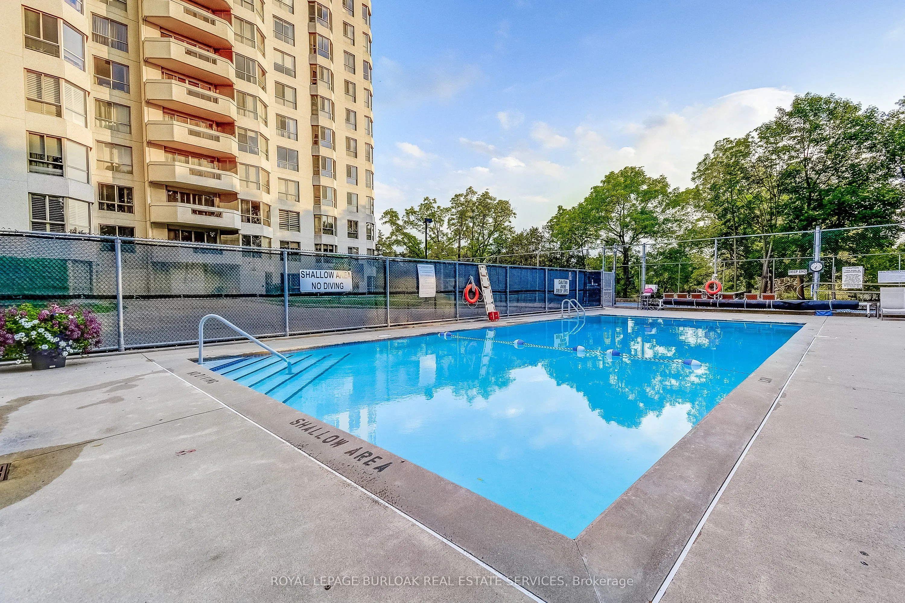 1201 North Shore Boulevard E, #809