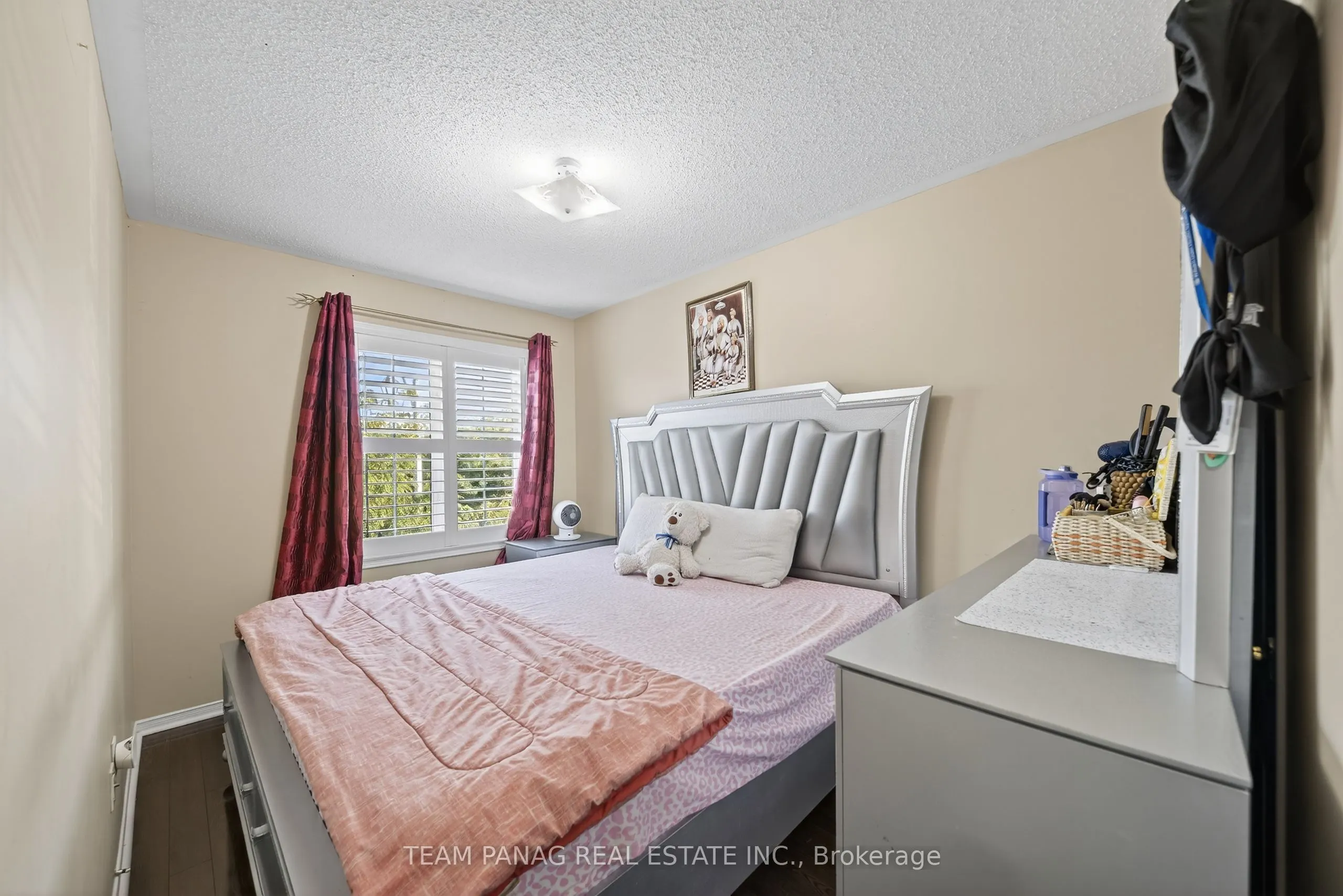 72 Feather Reed Way