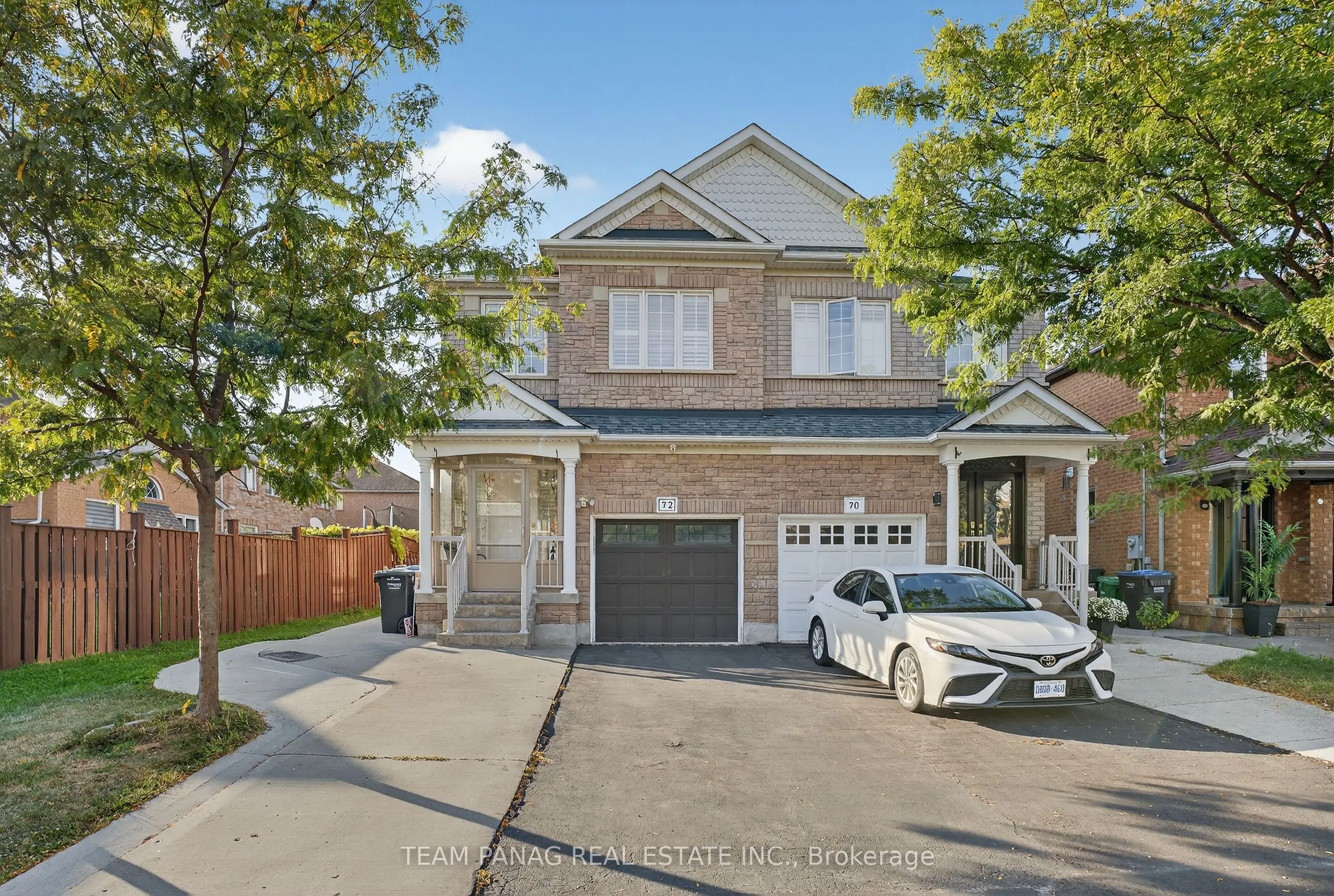 72 Feather Reed Way