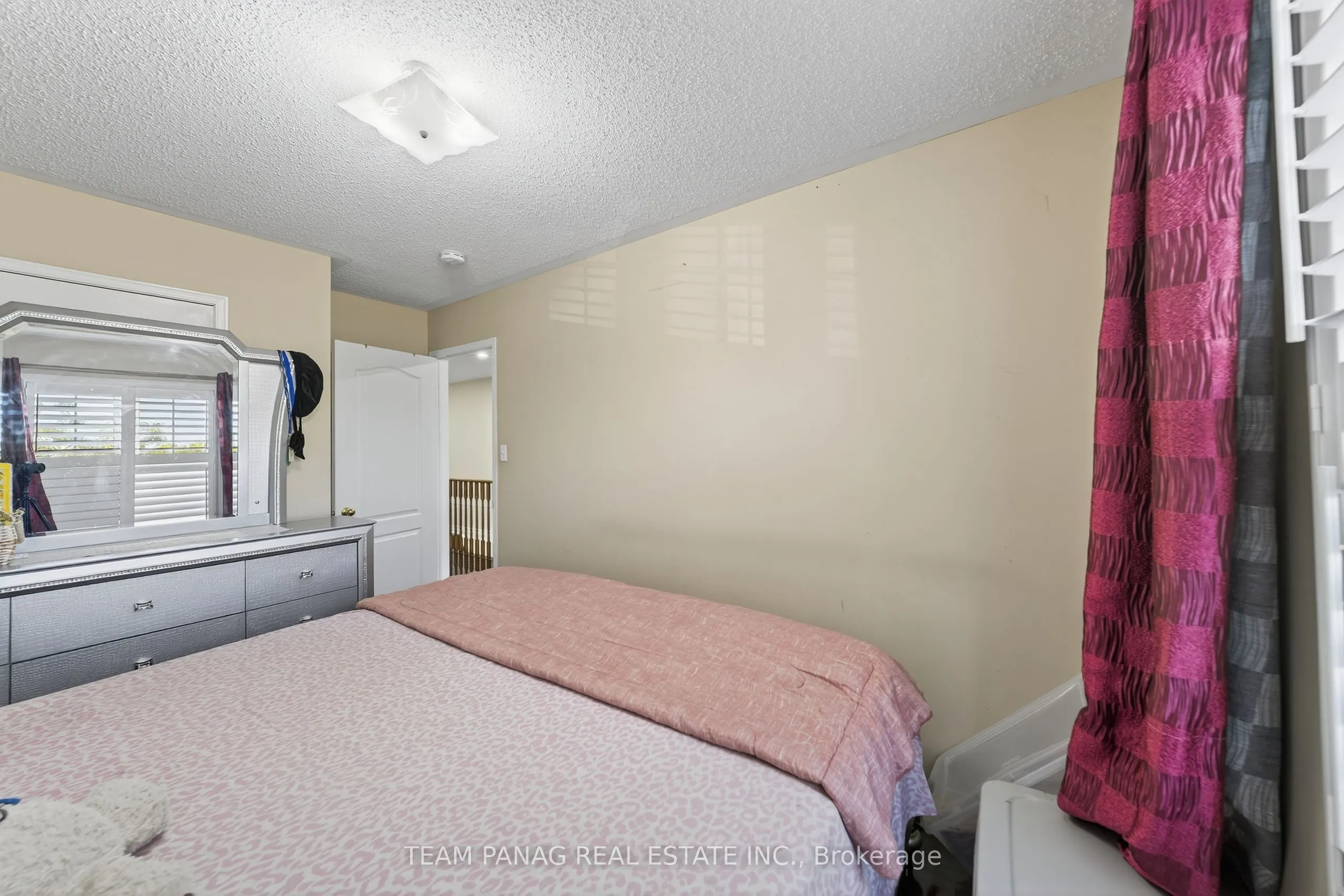 72 Feather Reed Way