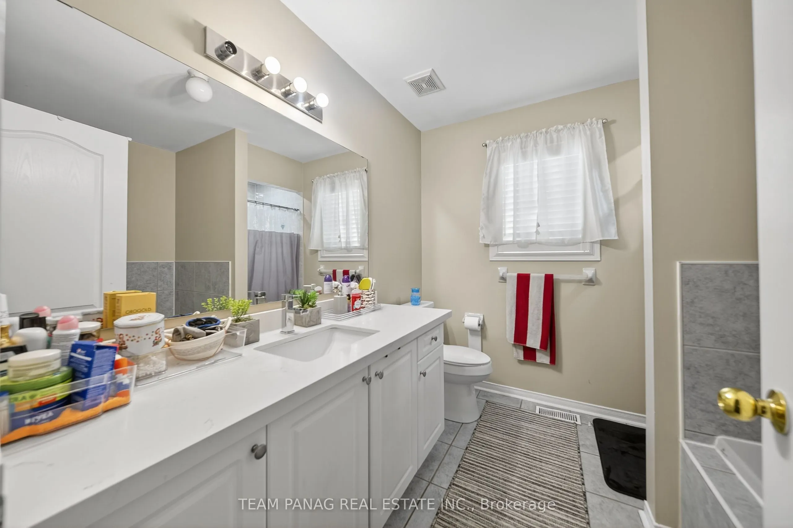 72 Feather Reed Way