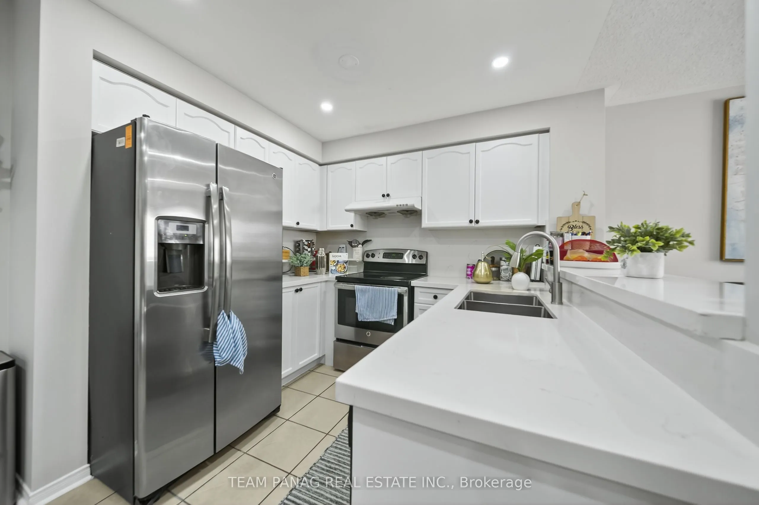 72 Feather Reed Way