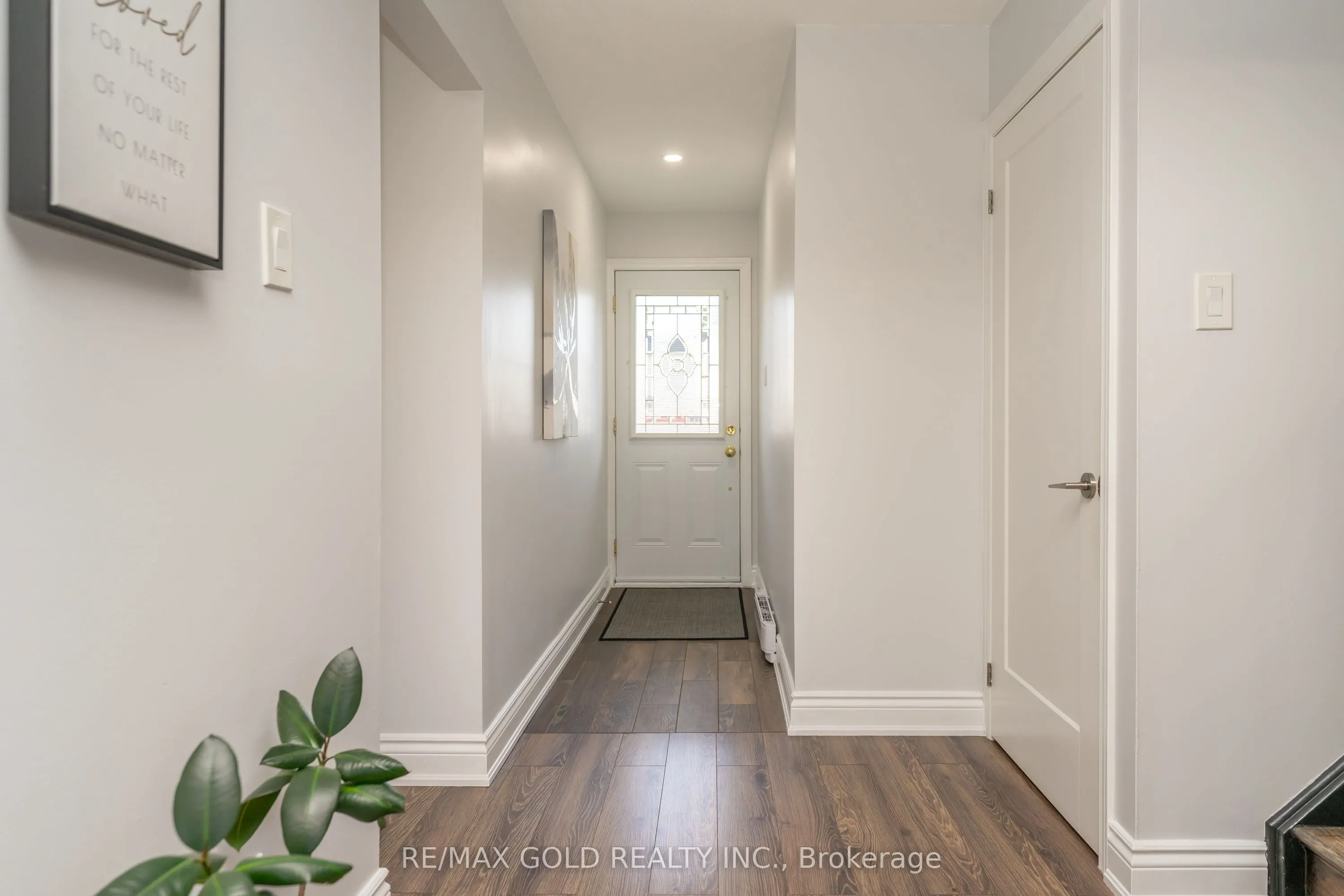 18 Juliette Square