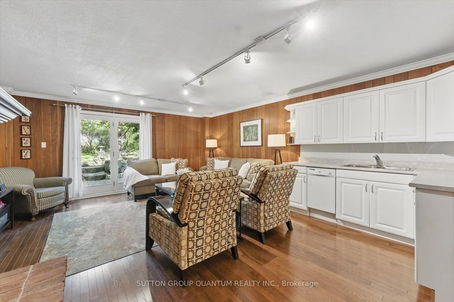 347 Pinetree Way