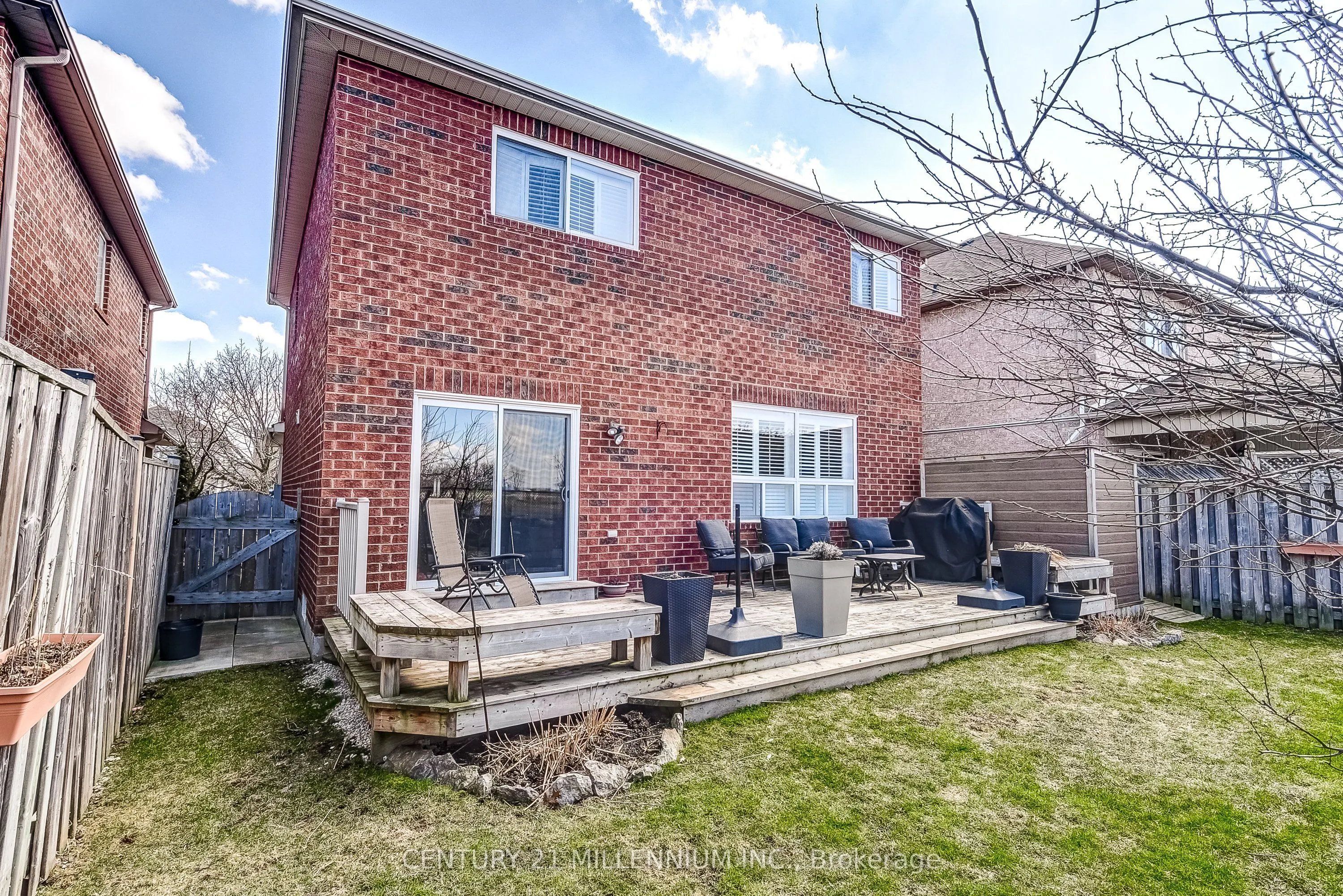 6 Collingwood Avenue