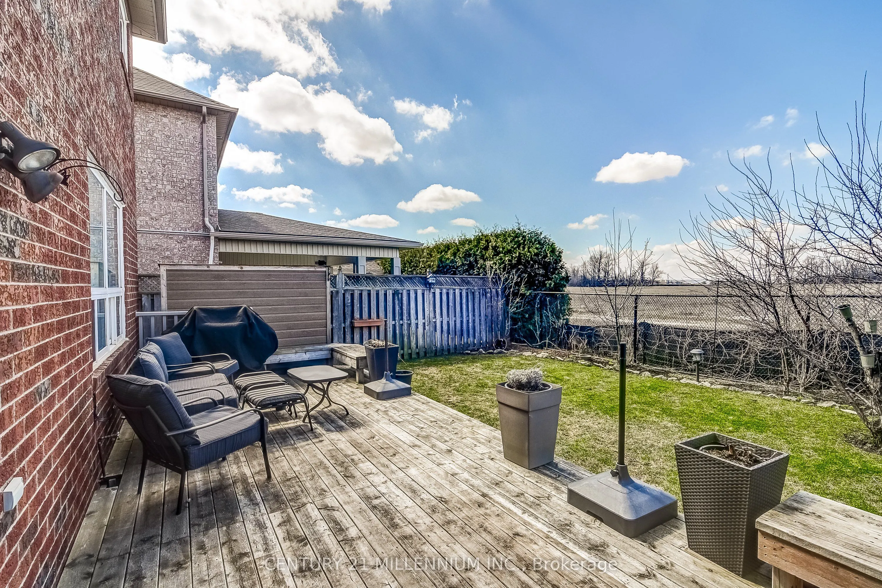 6 Collingwood Avenue