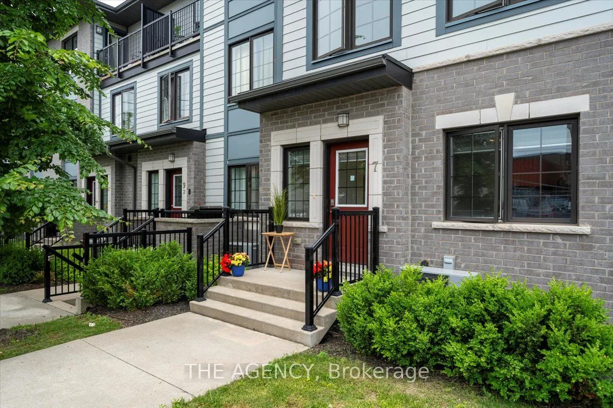 7 Forbes Avenue, #201