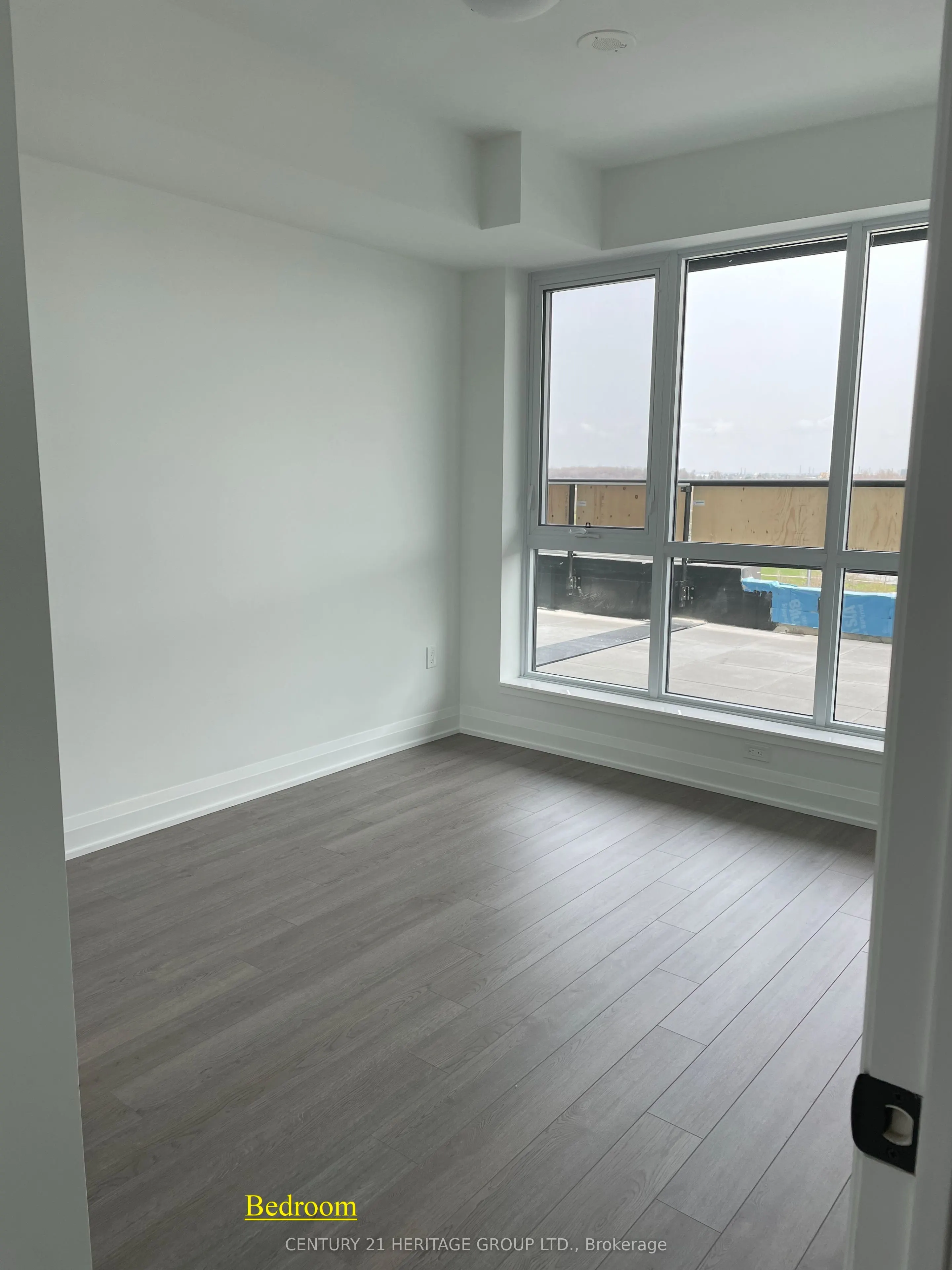 60 George Butchart Drive, #404
