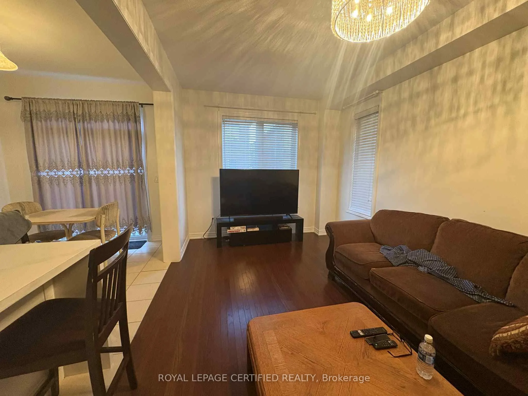 346 Hincks (Upper) Drive