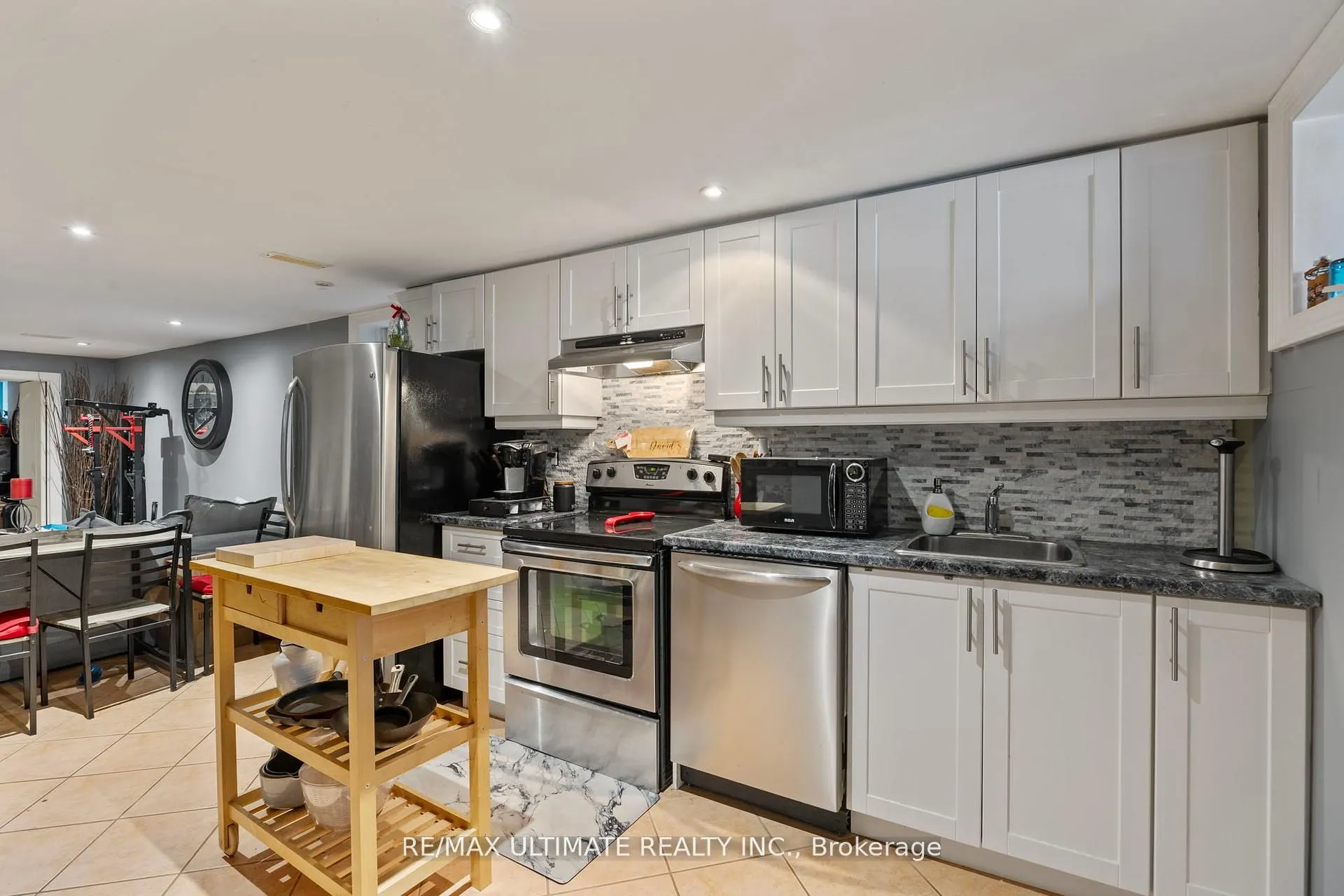 23 Seneca Avenue