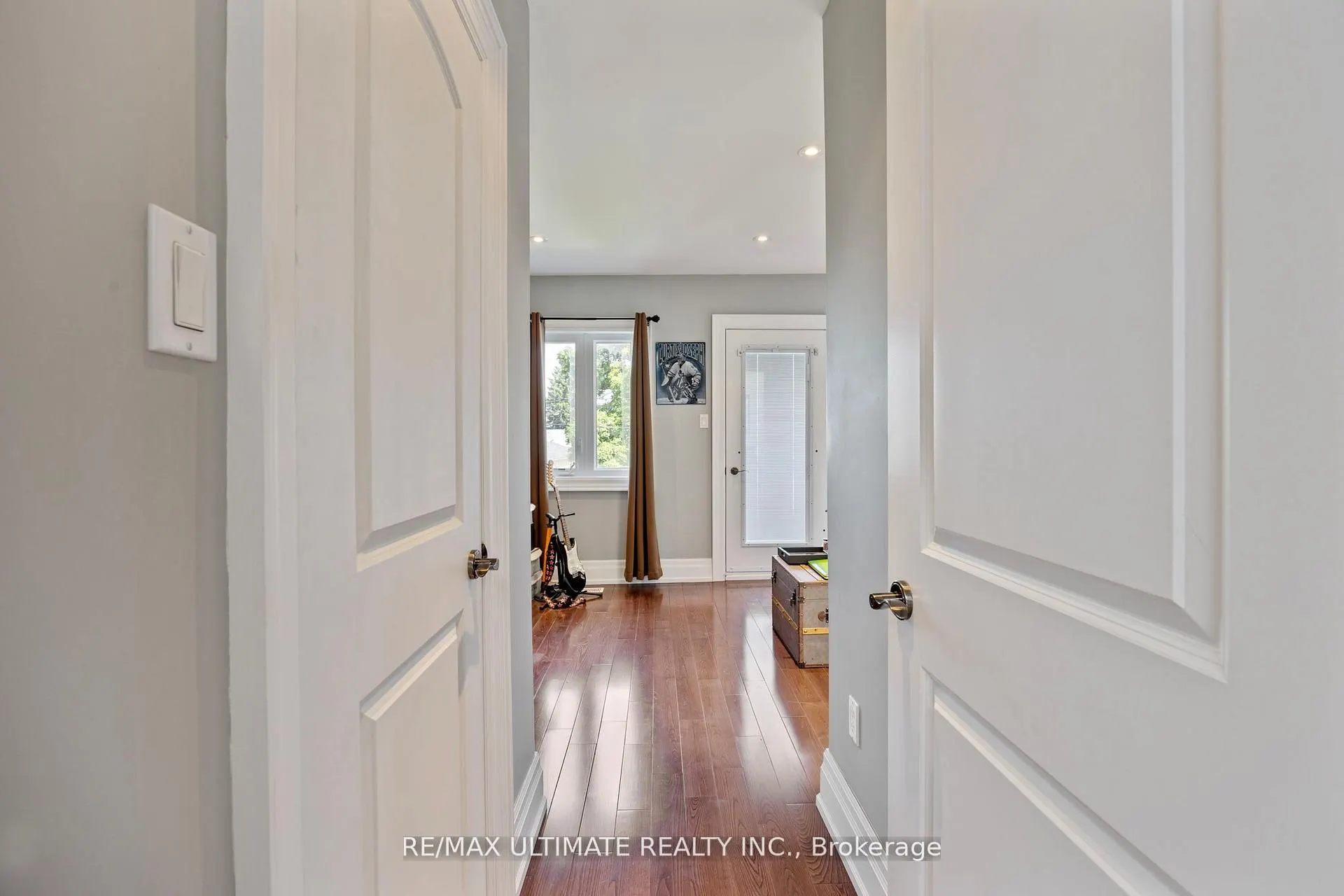 23 Seneca Avenue