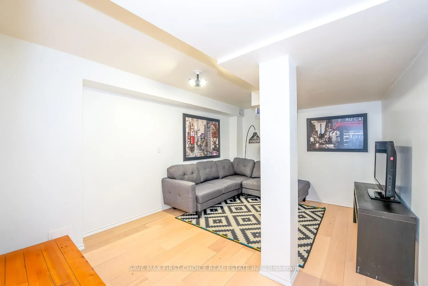 3389 Scotch Pine Gate