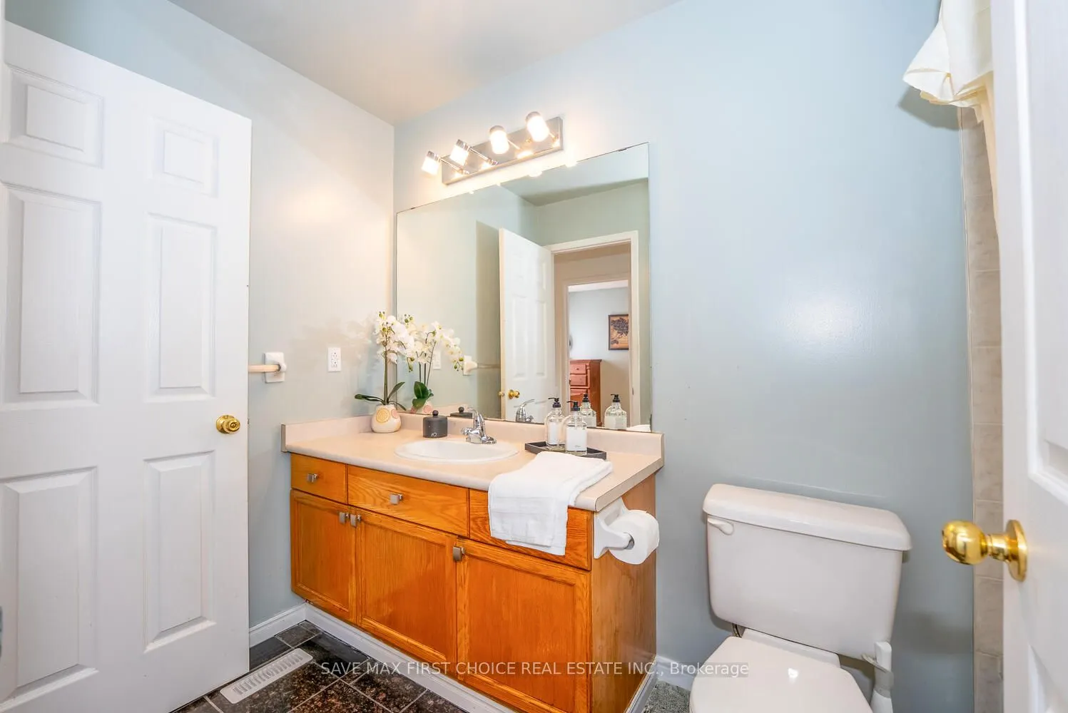 3389 Scotch Pine Gate