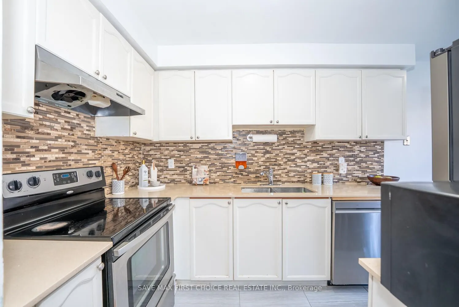 3389 Scotch Pine Gate