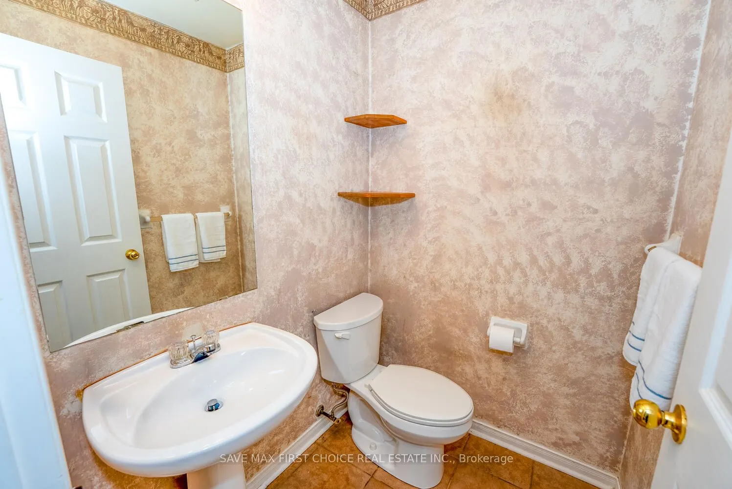 3389 Scotch Pine Gate