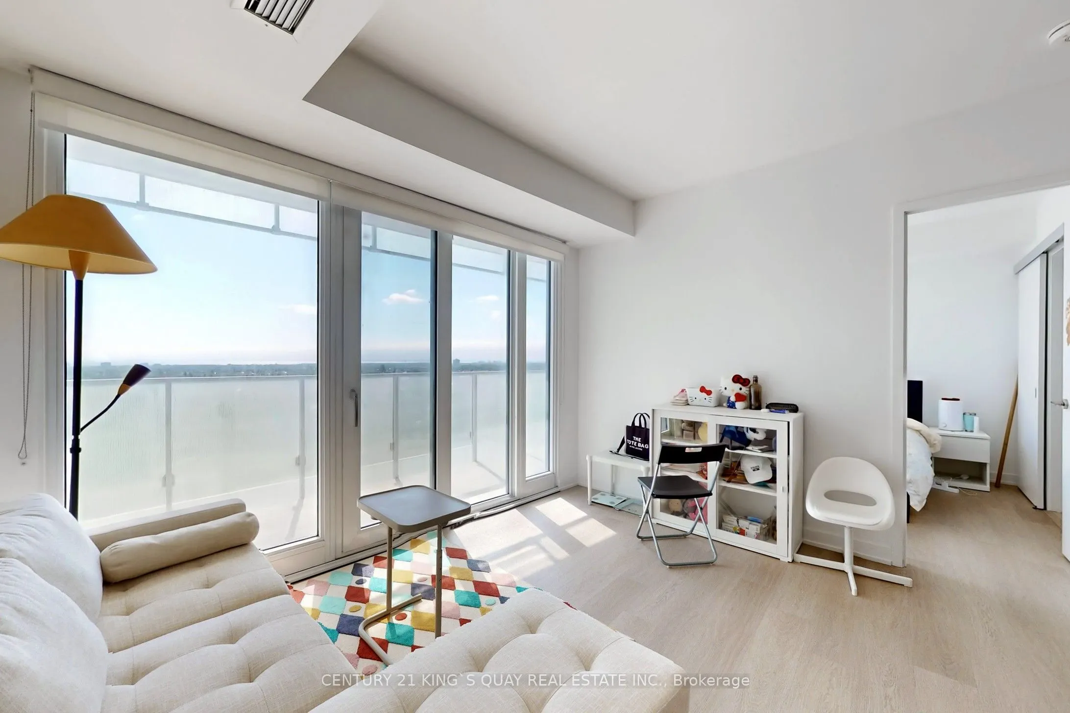 3883 Quartz Road, #806