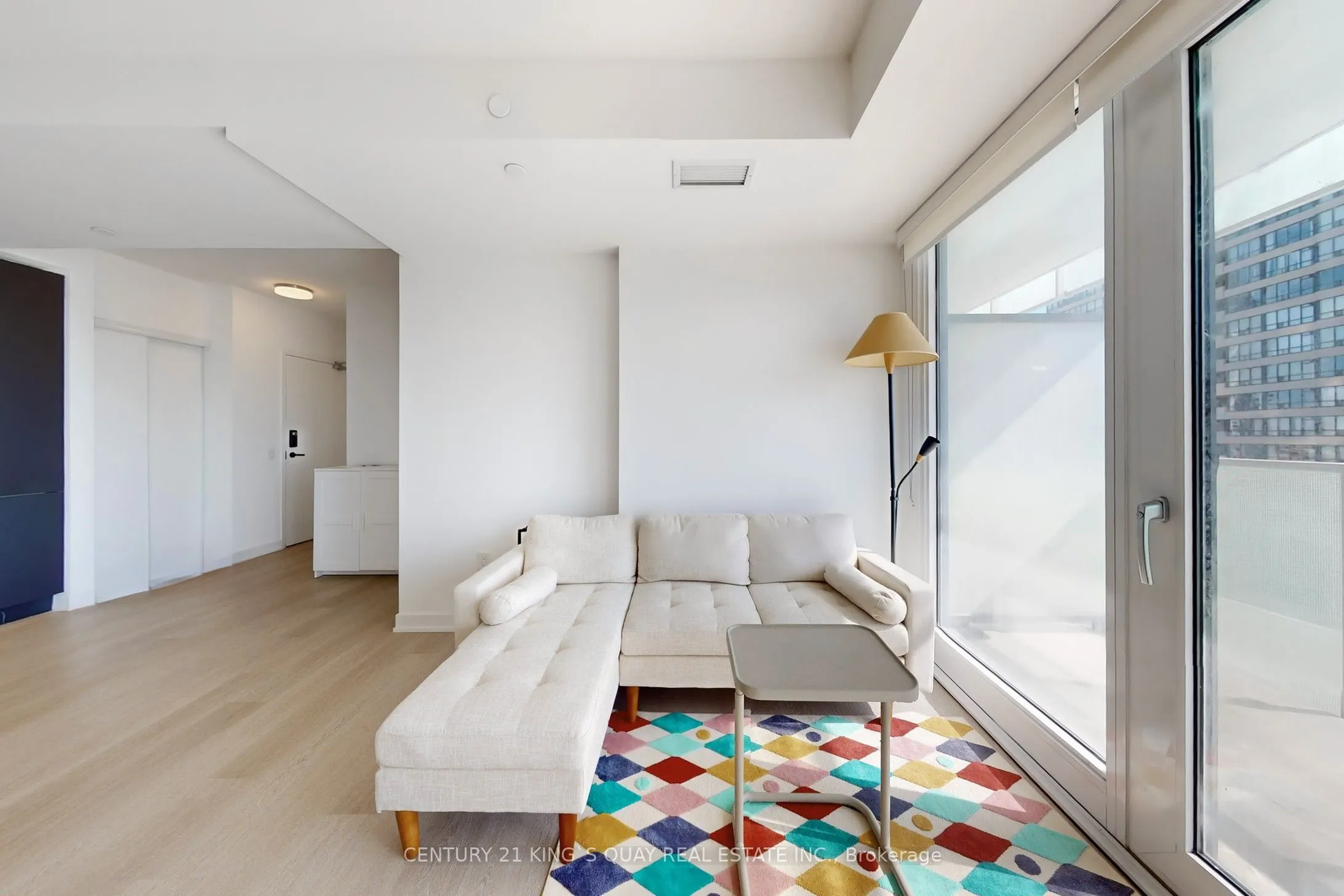 3883 Quartz Road, #806