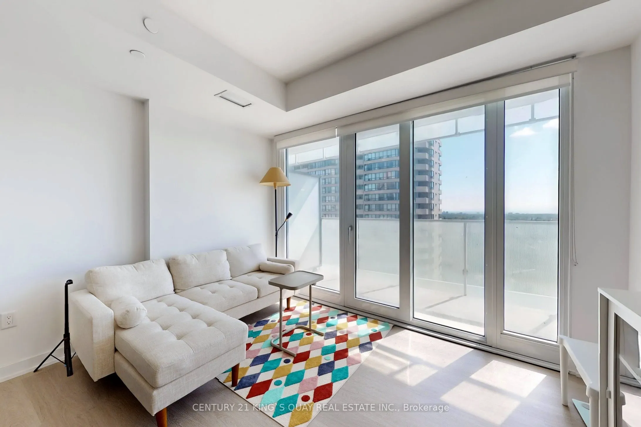 3883 Quartz Road, #806
