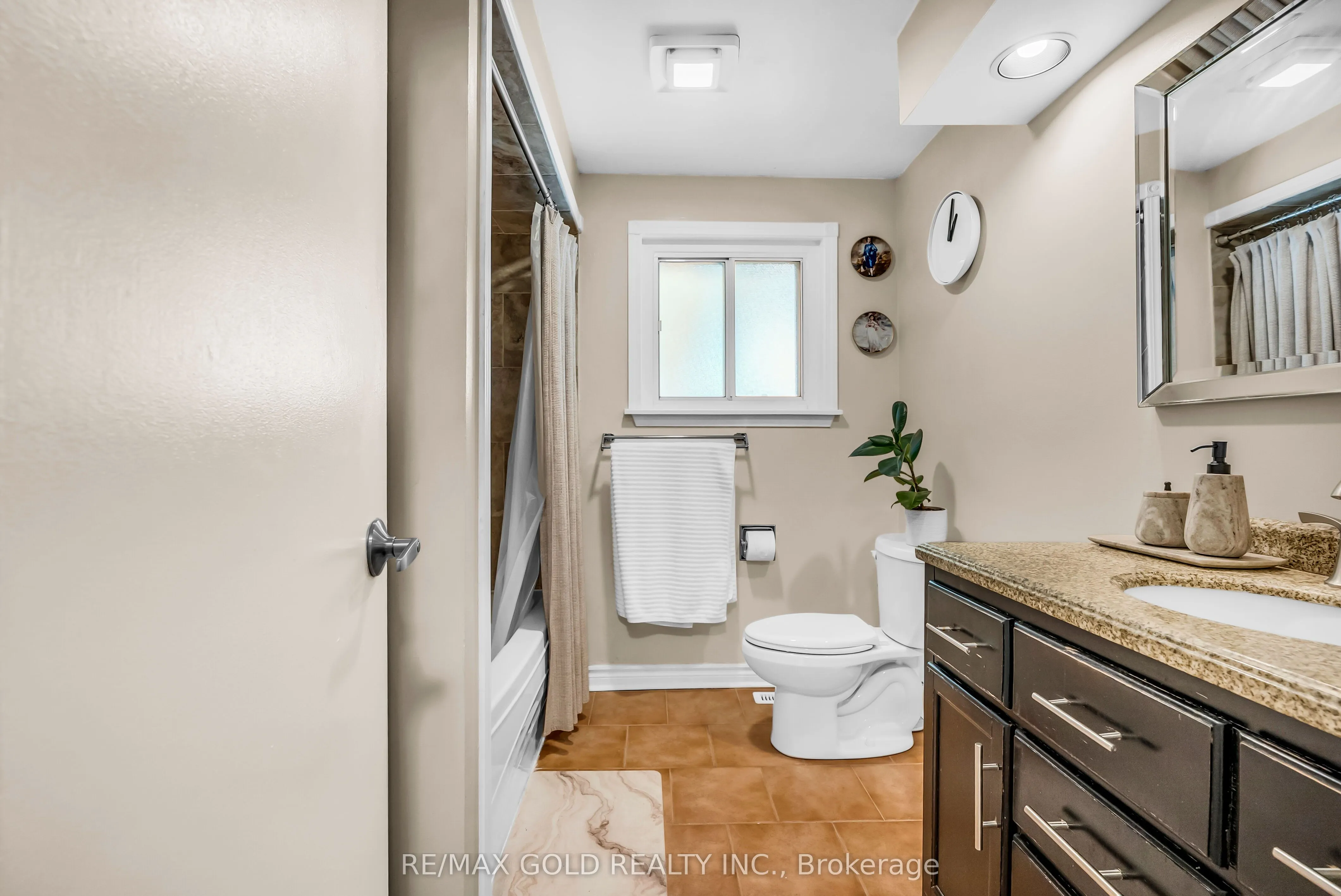 3065 Lenester Drive, #7