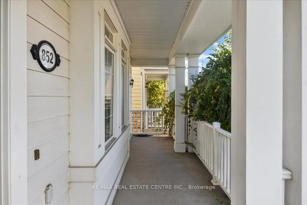 852 Bessy Trail