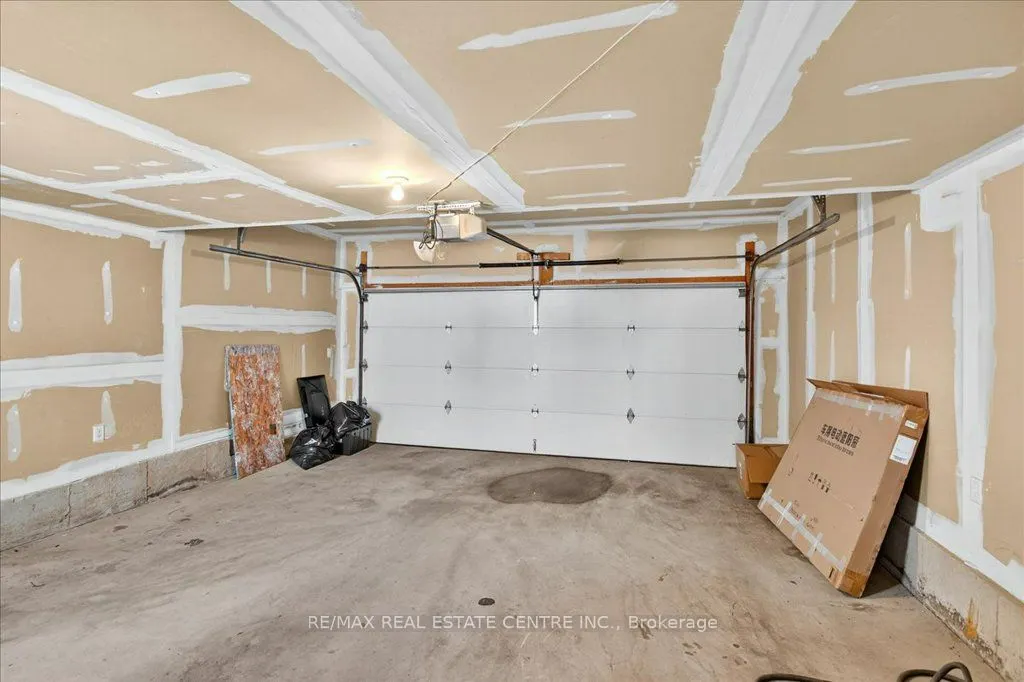 852 Bessy Trail