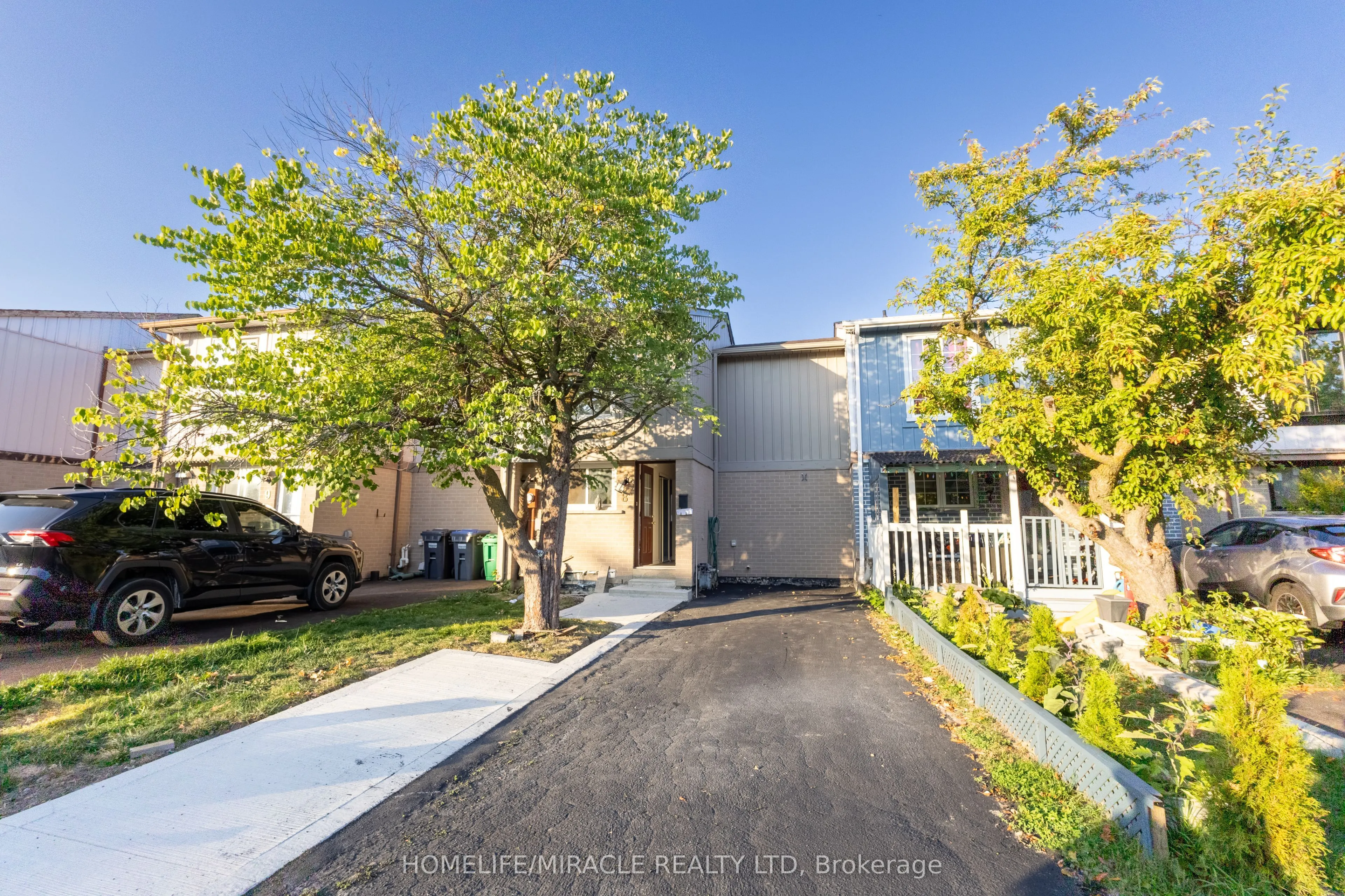 8 Grand Valley Drive