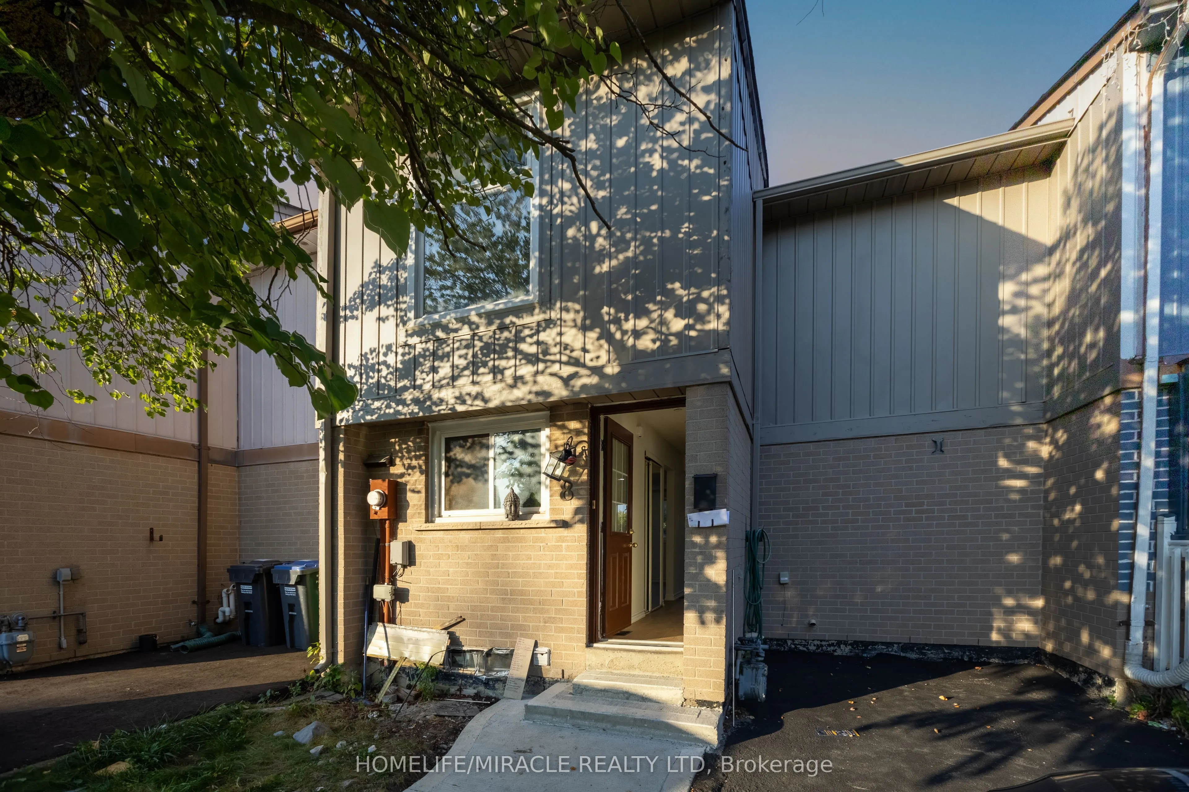 8 Grand Valley Drive
