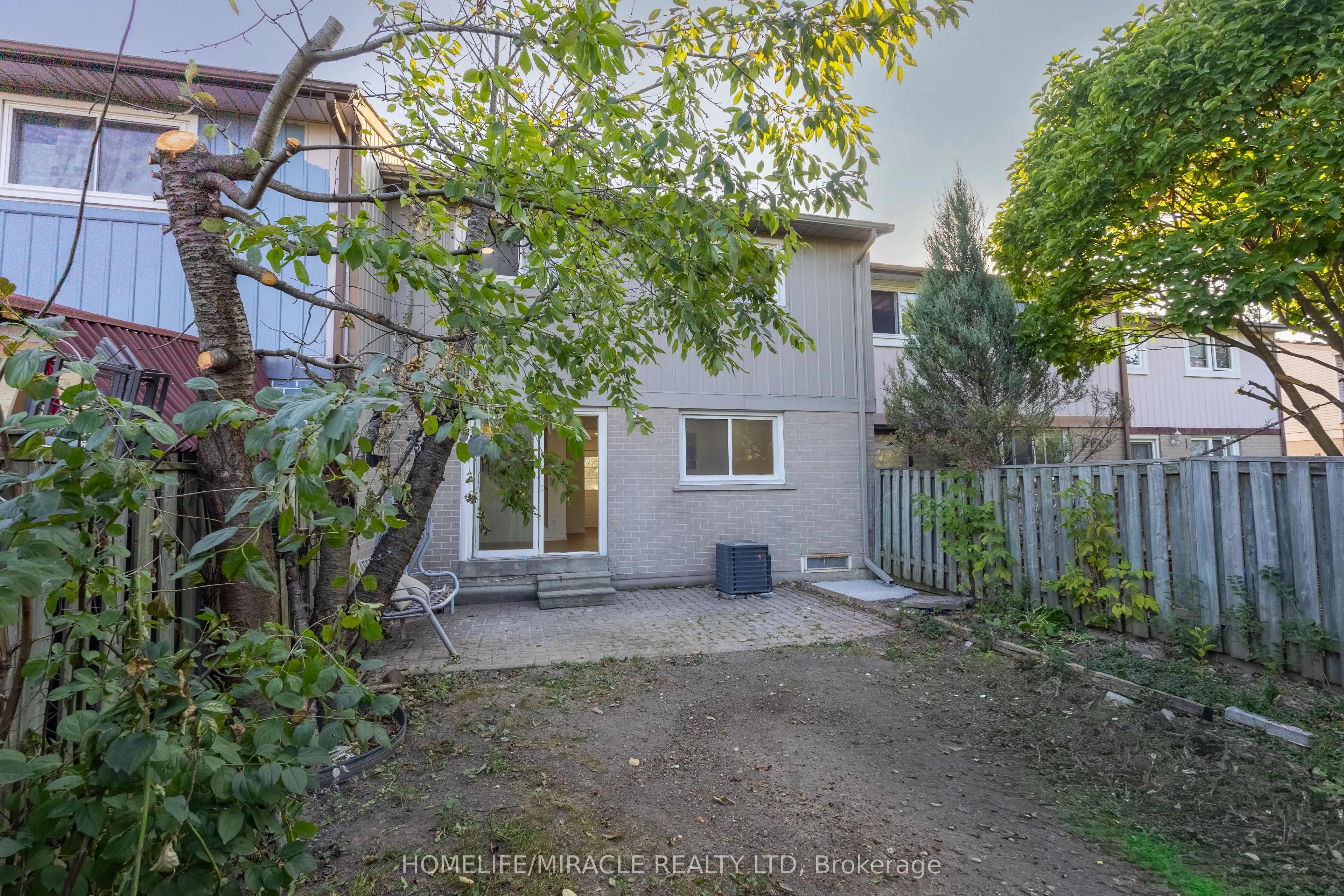 8 Grand Valley Drive