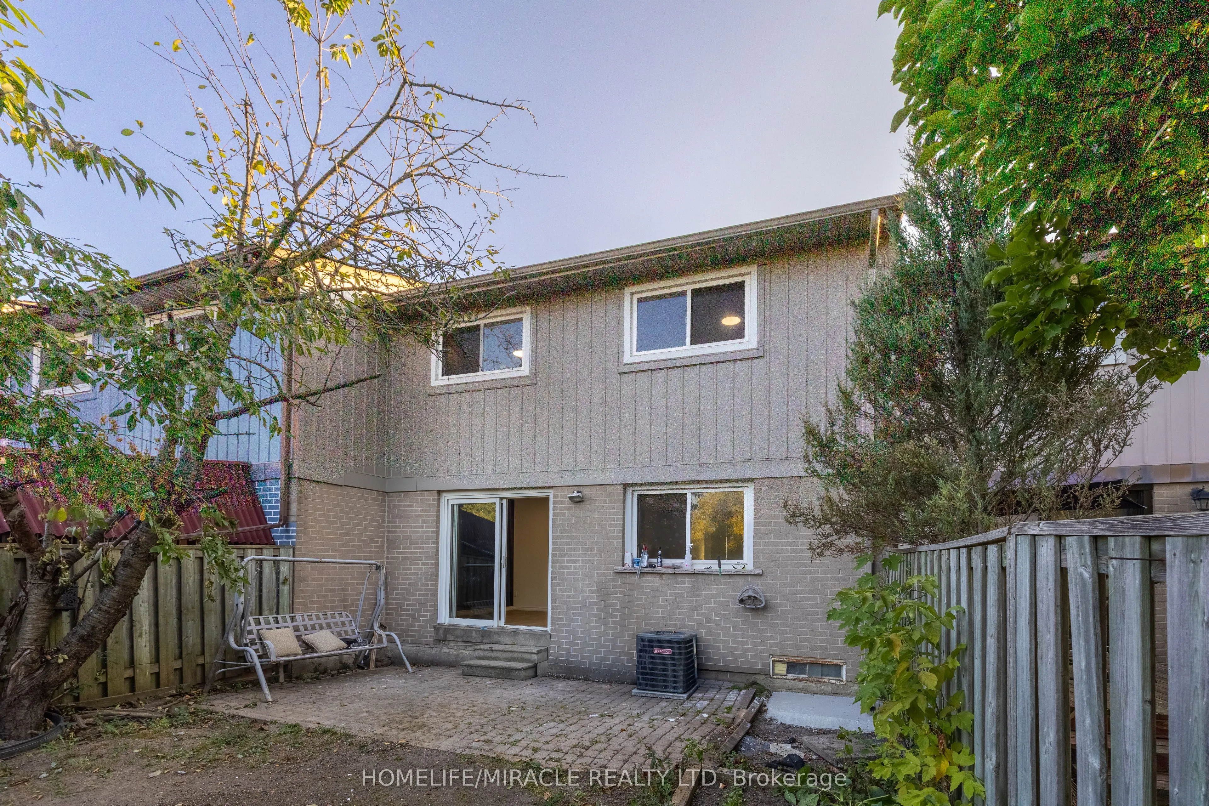 8 Grand Valley Drive
