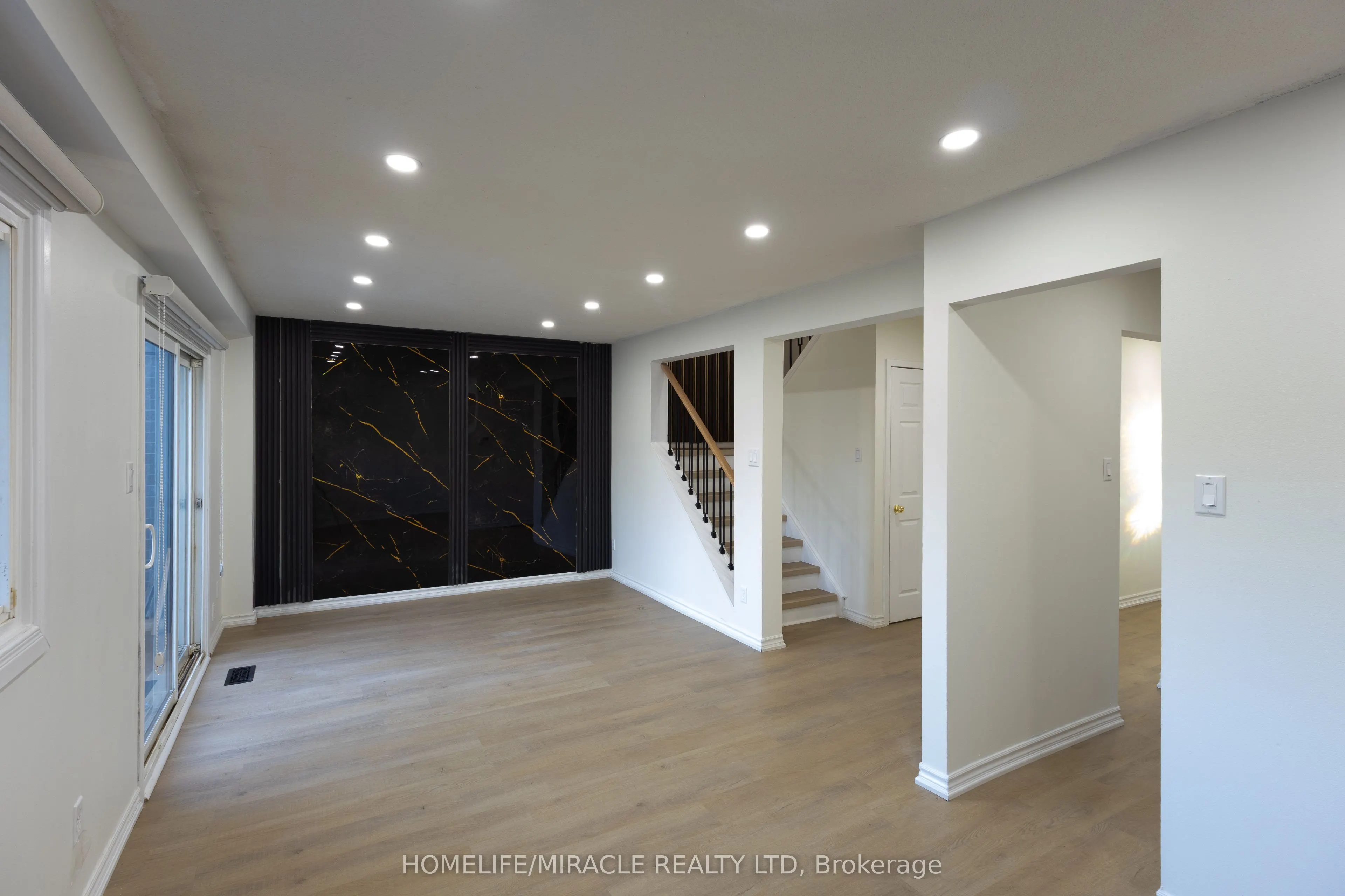 8 Grand Valley Drive