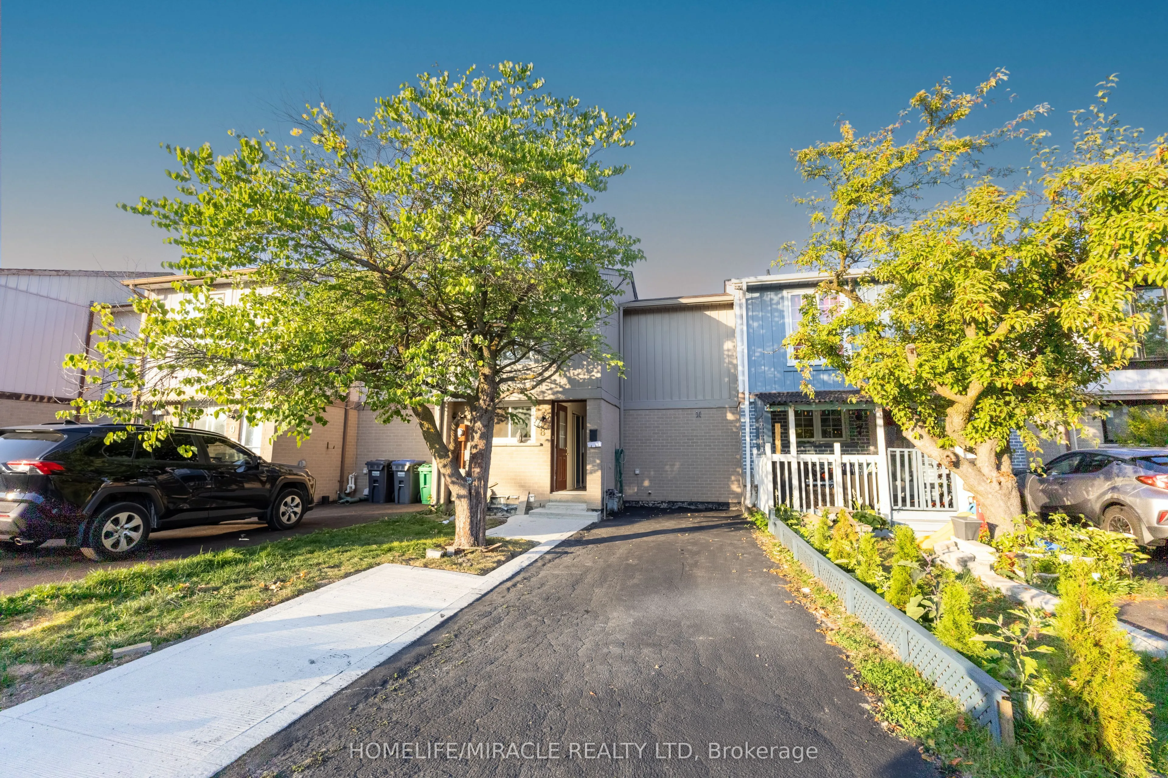 8 Grand Valley Drive