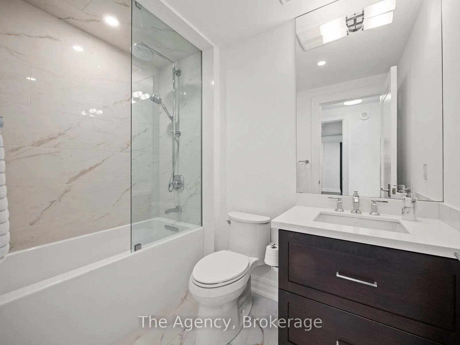 2060 LAKESHORE Road, #1504